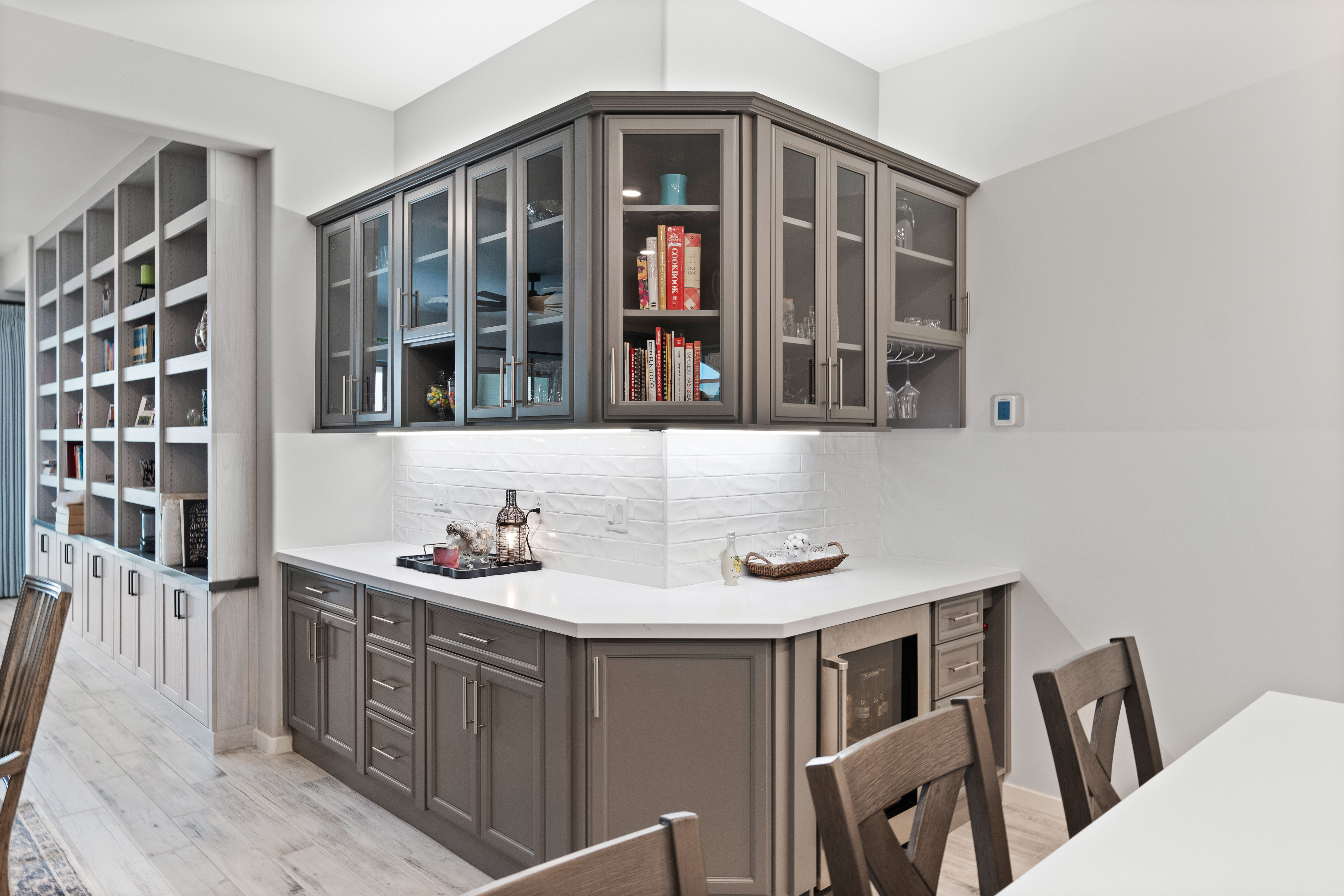 Home Bar - image 1