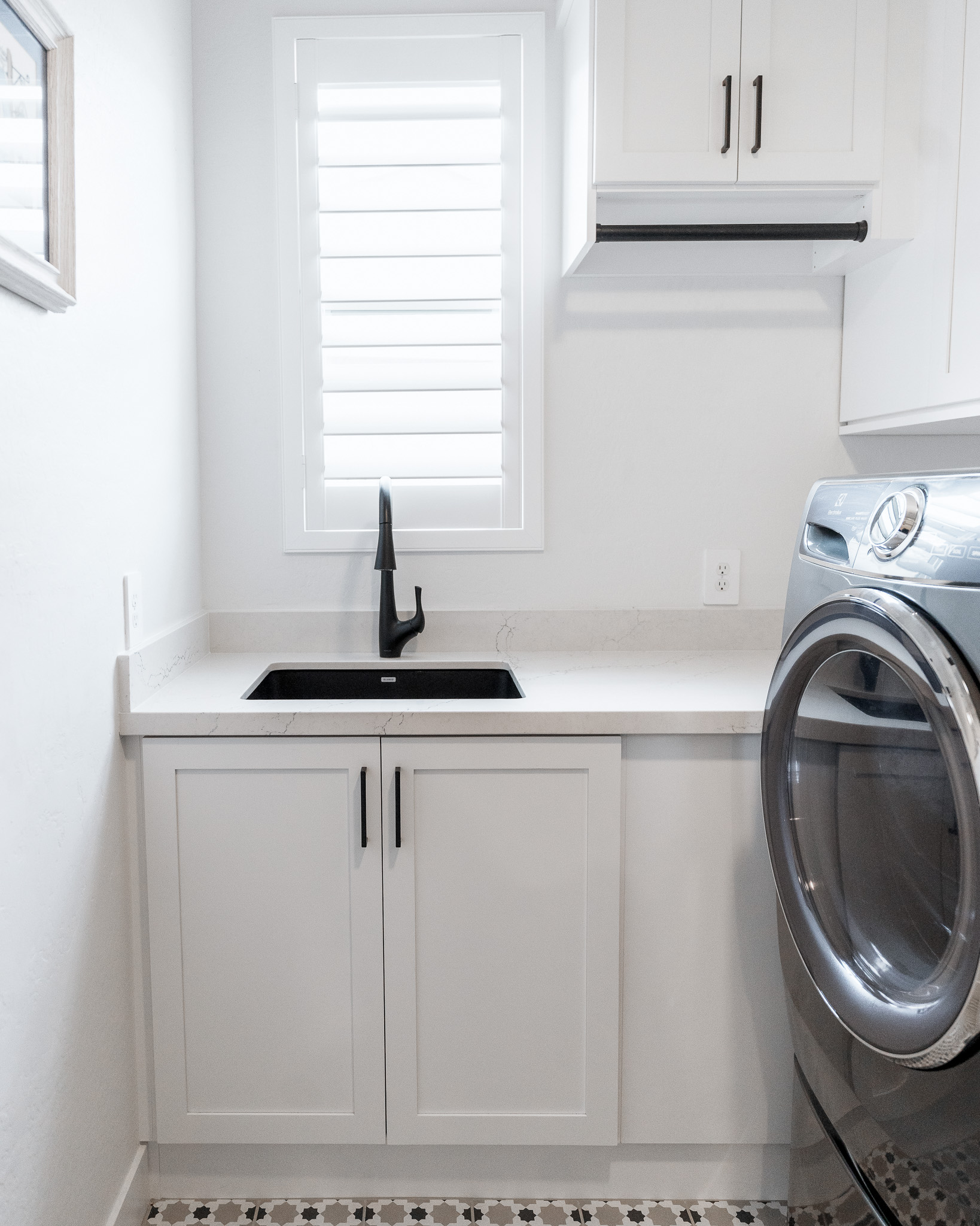 Laundry Room thumbnail 3