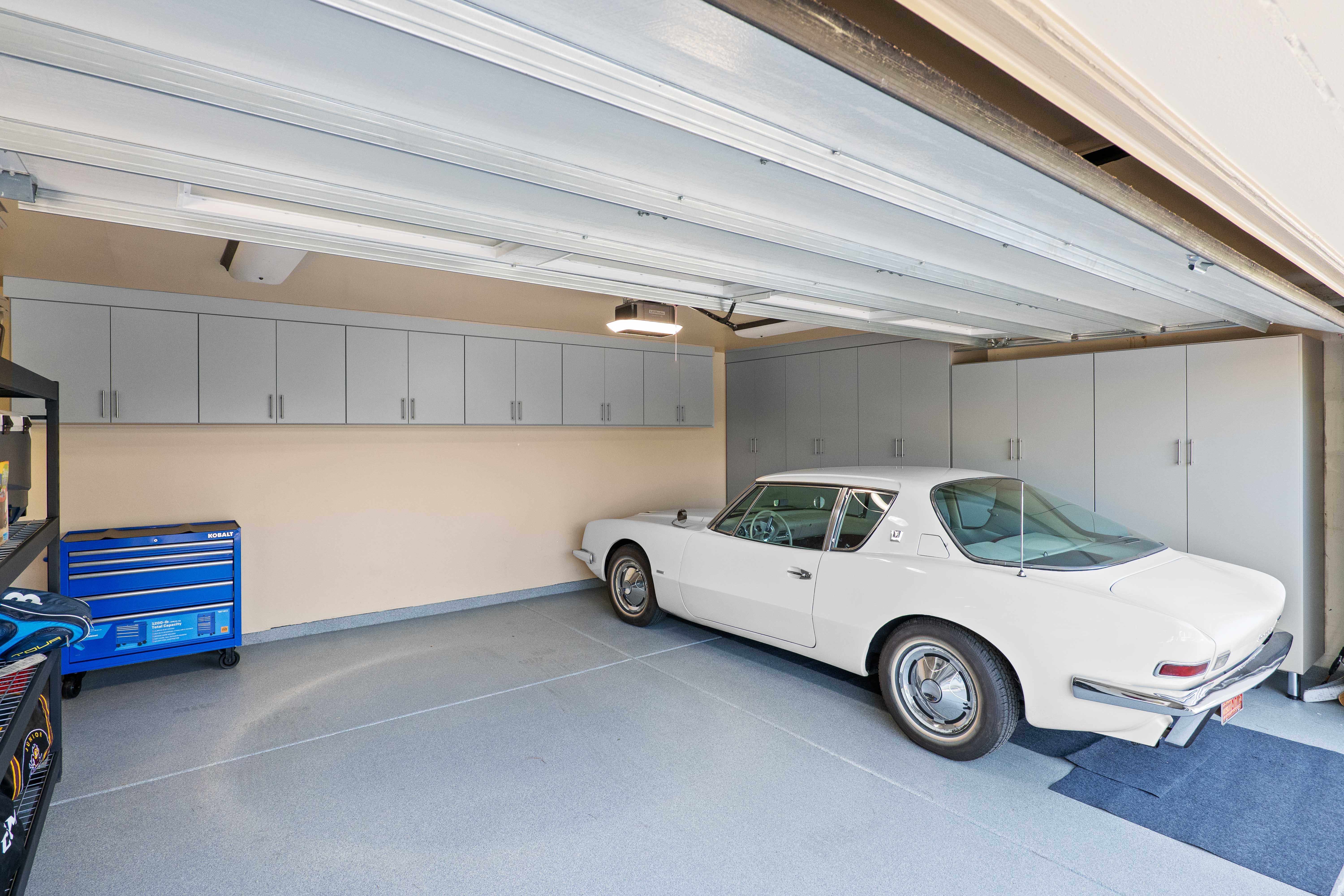 Garage in Steel Gray/Winter White thumbnail 5
