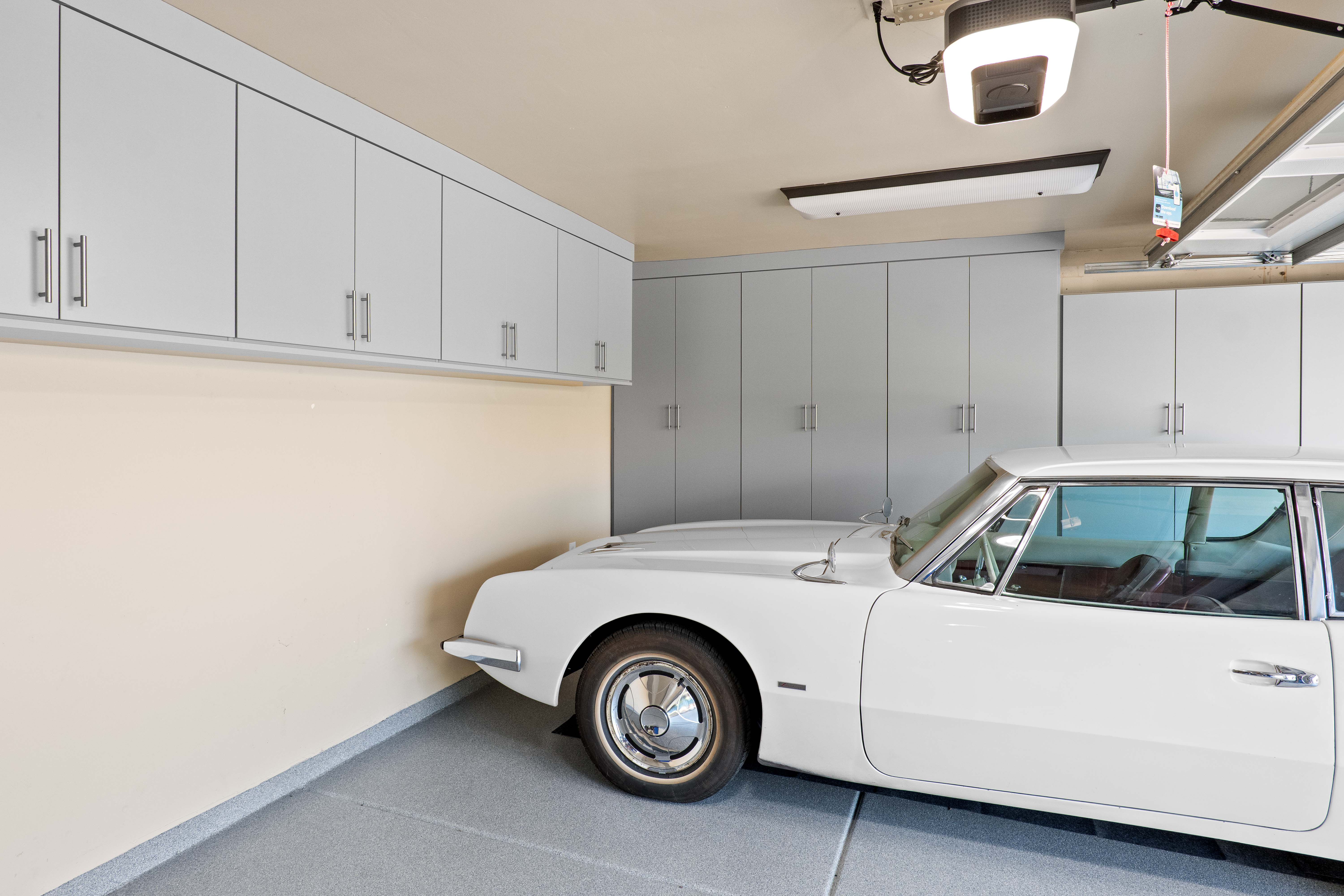 Garage in Steel Gray/Winter White thumbnail 12