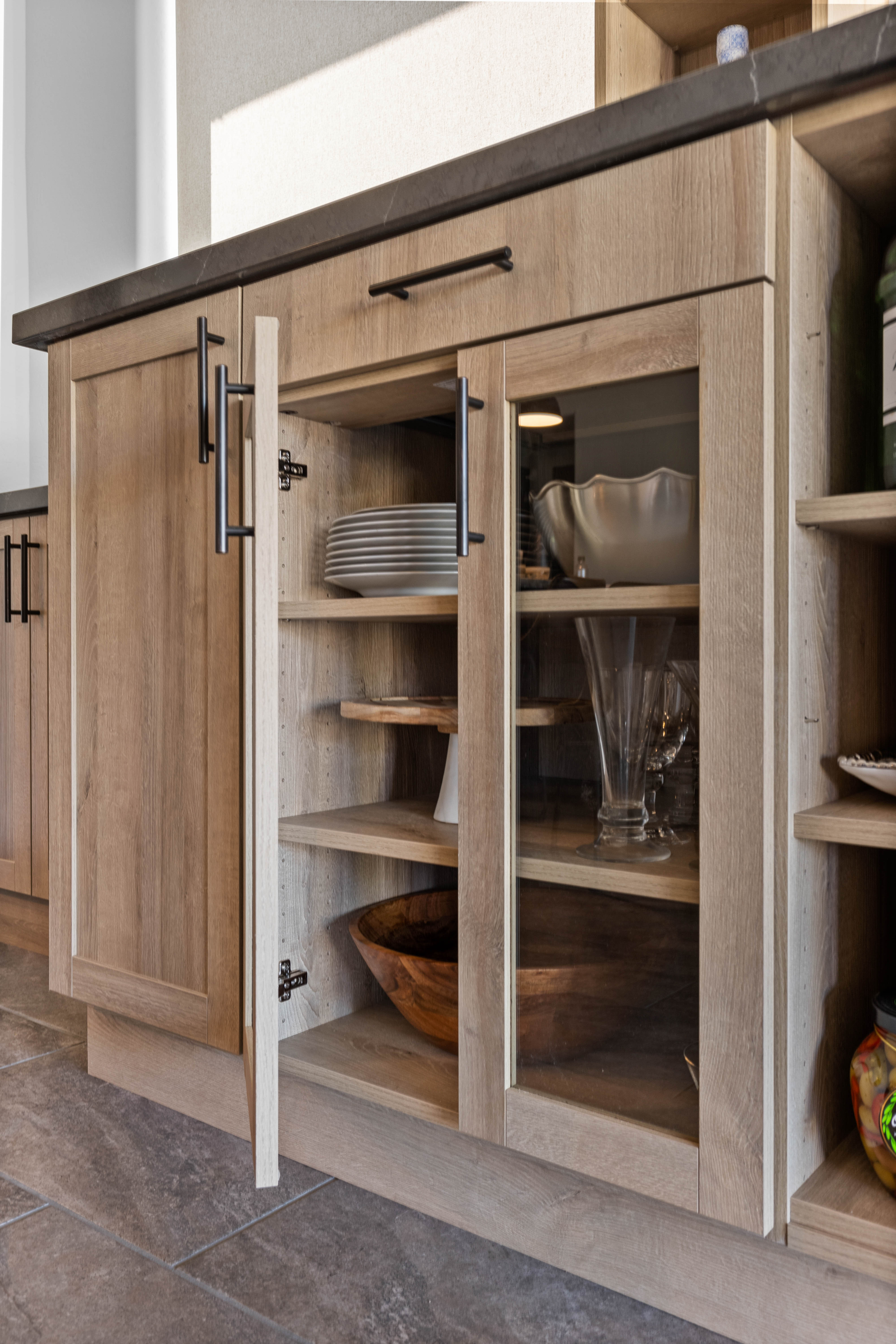 Dining Room Cabinets thumbnail 5
