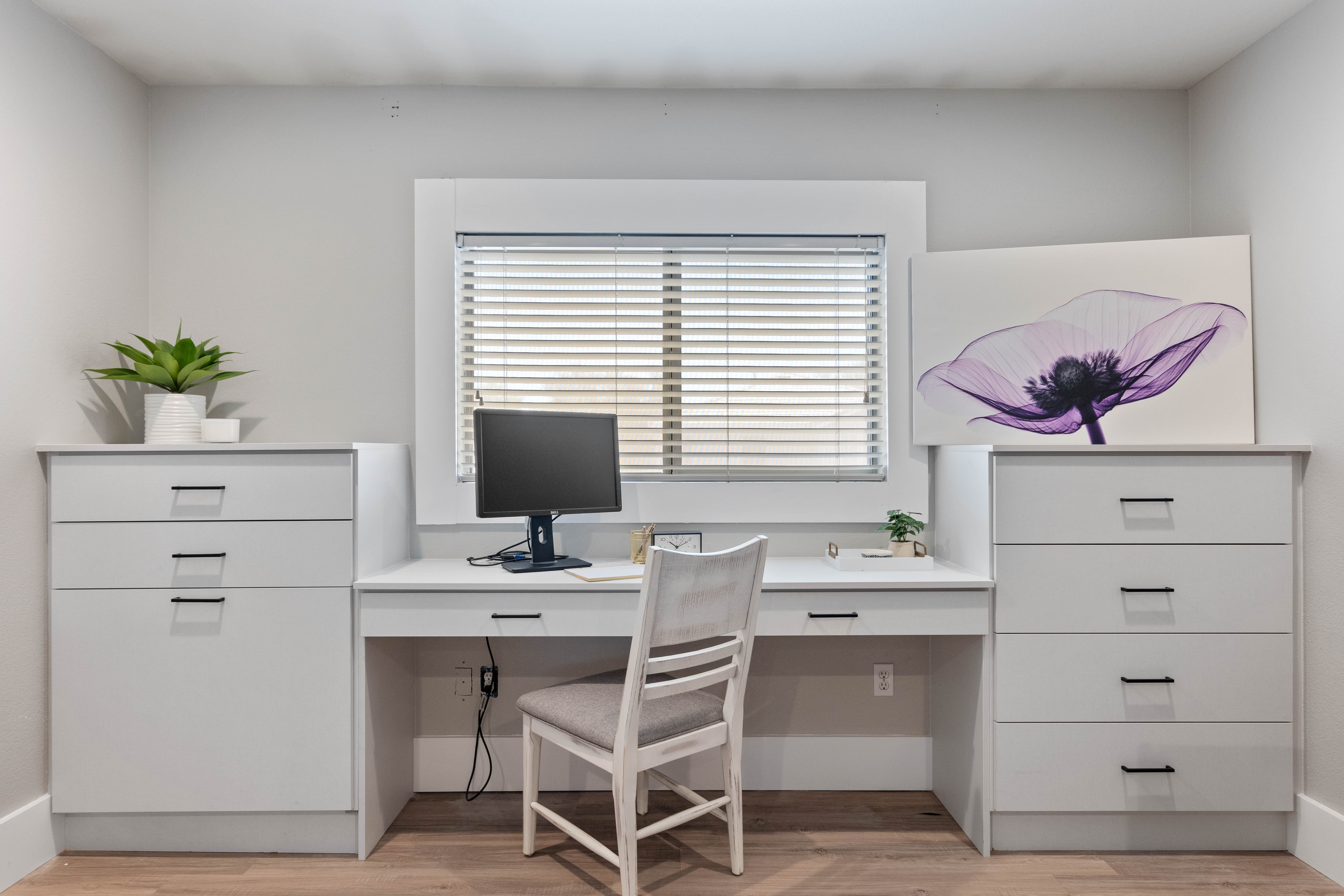 Home Office Desk thumbnail 2
