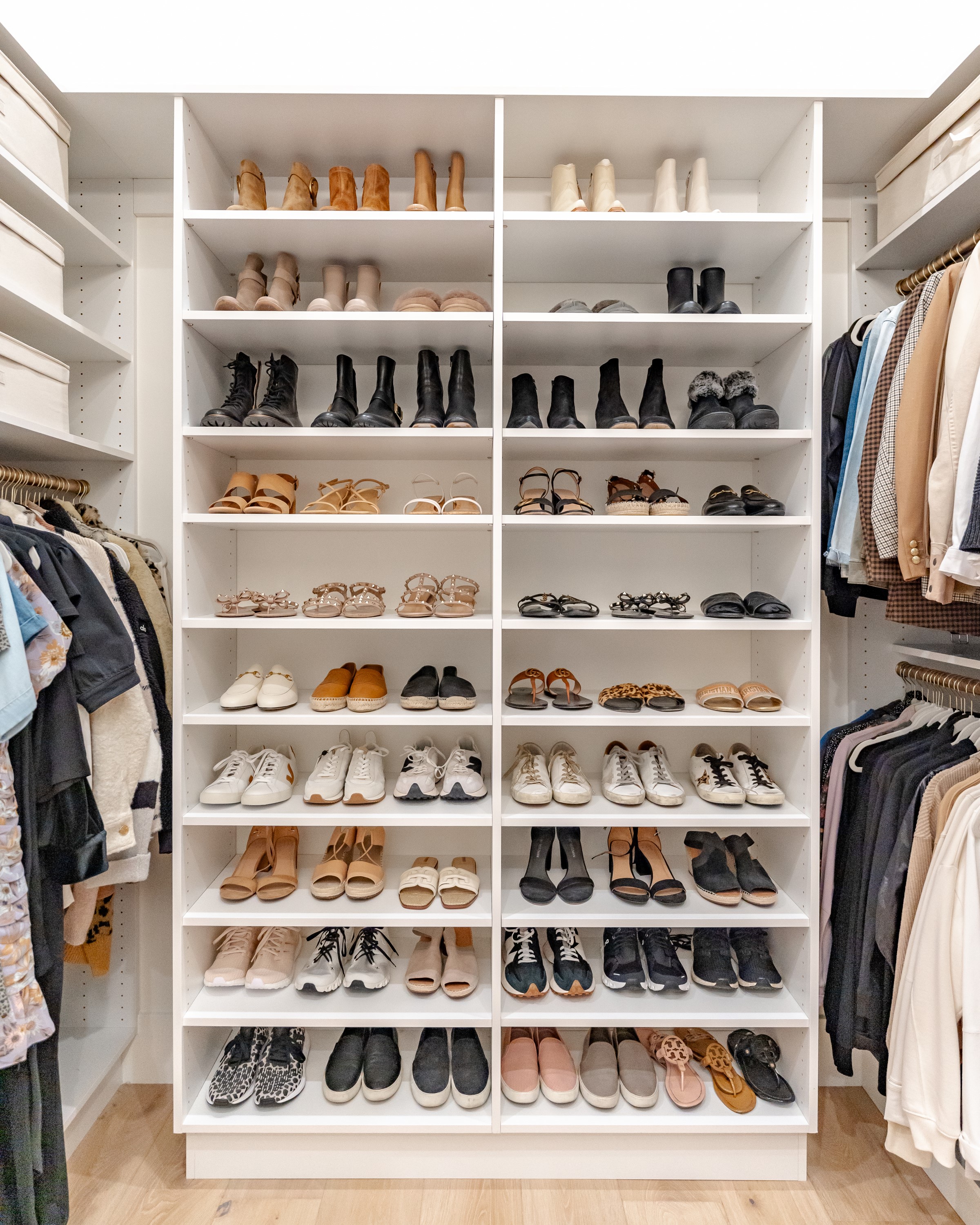 Walk-in Closet thumbnail 21