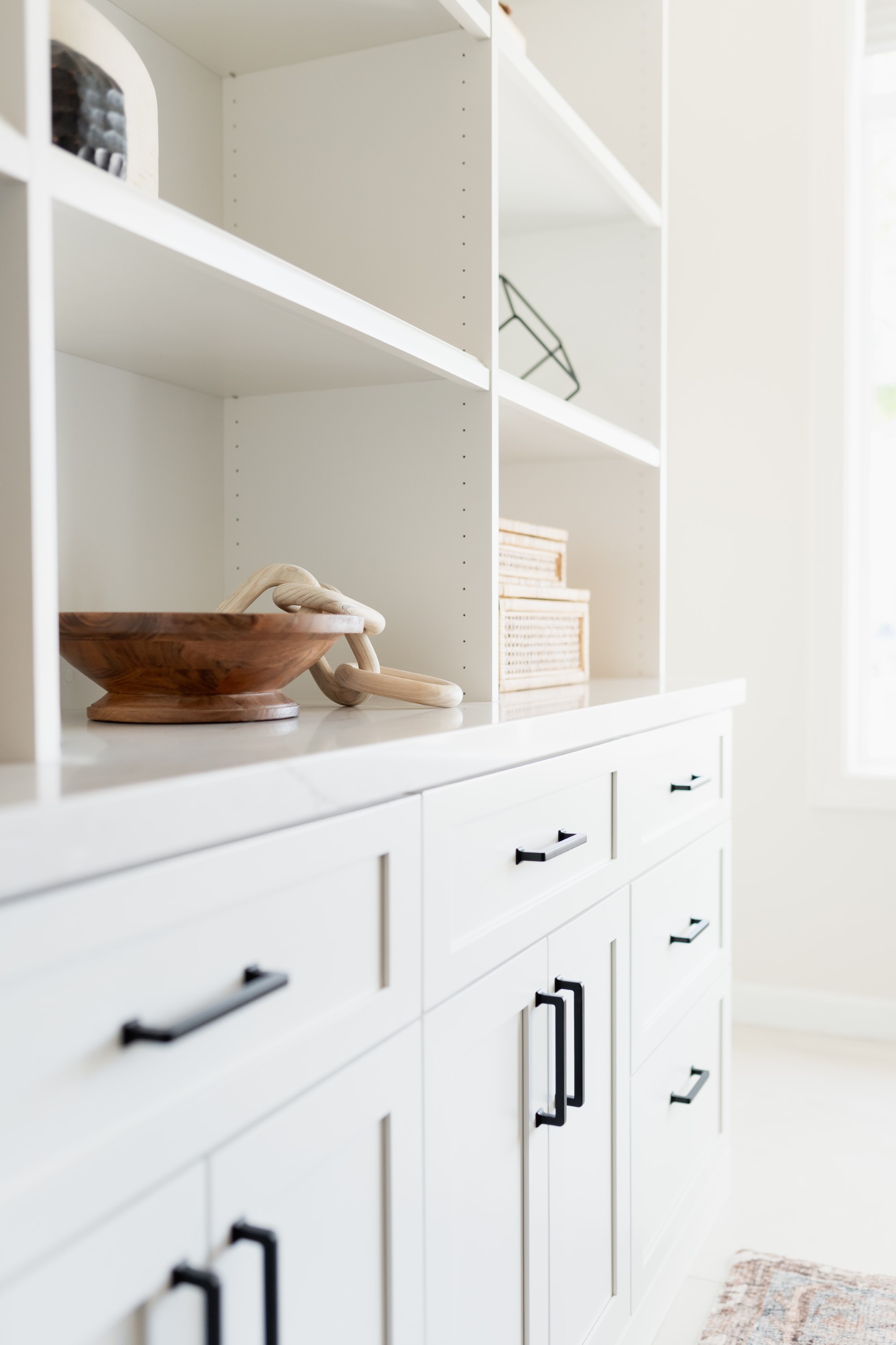 Bookshelves thumbnail 10