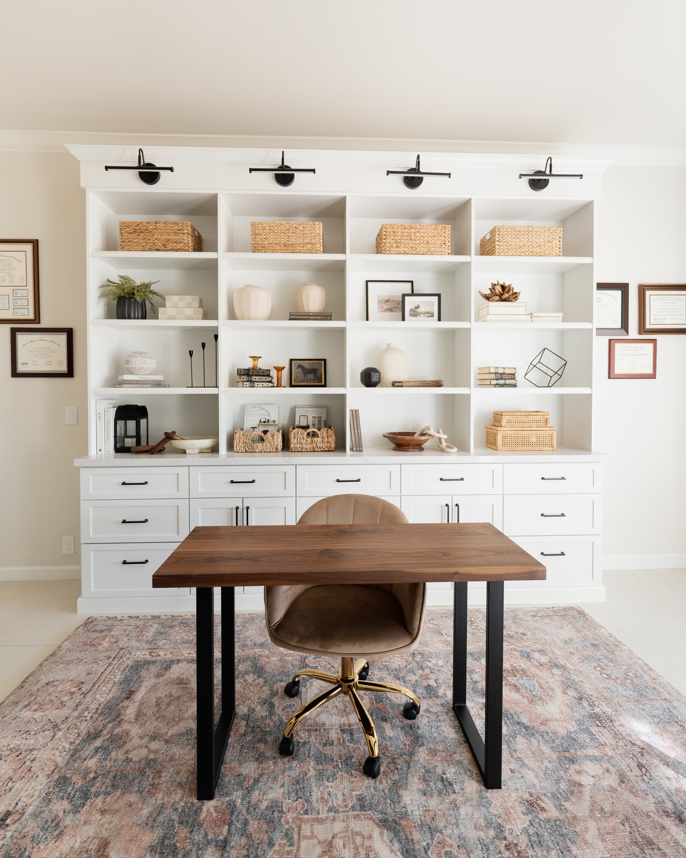 Bookshelves thumbnail 29