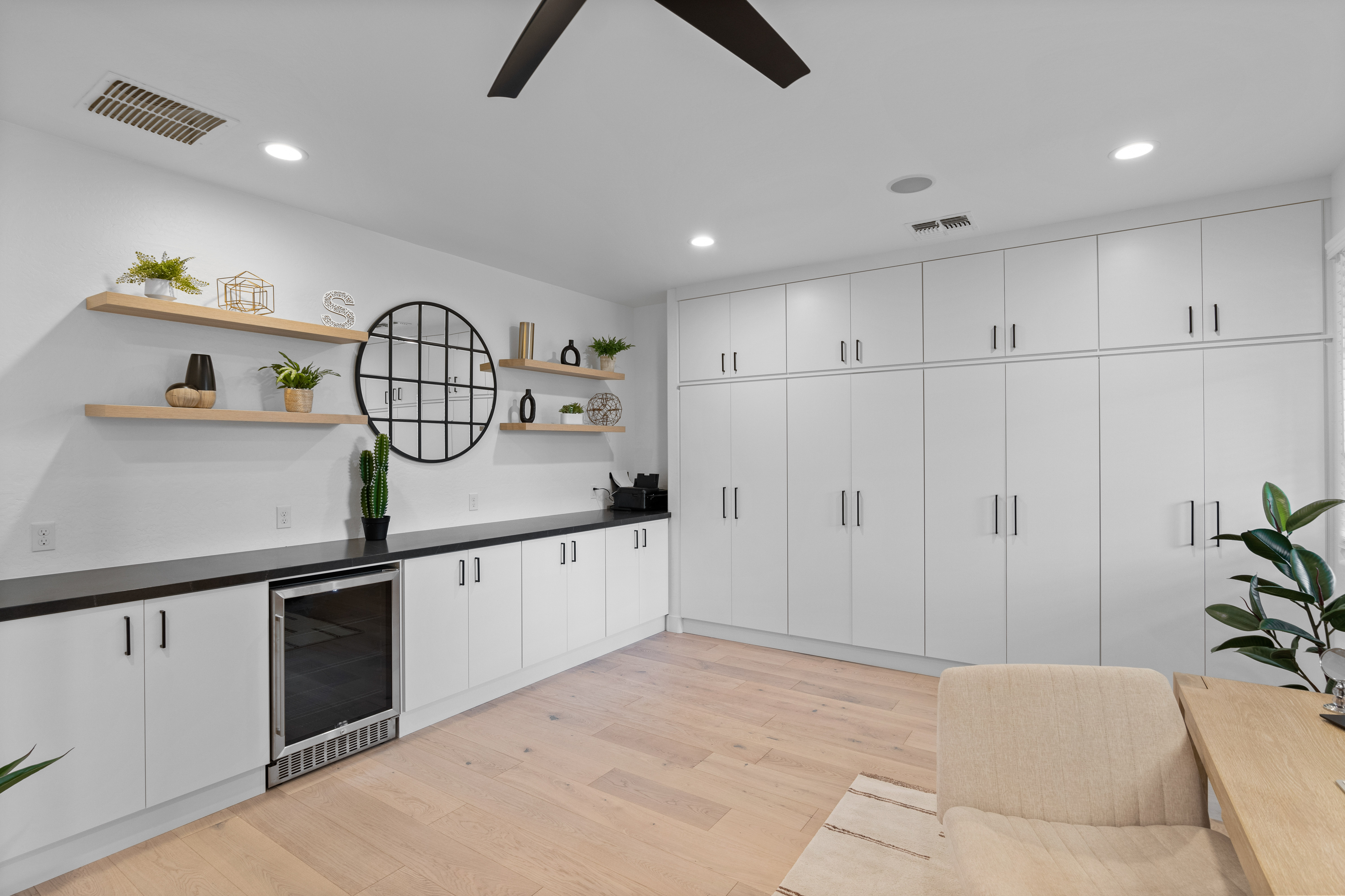 Home Bar - Storage Cabinets thumbnail 2