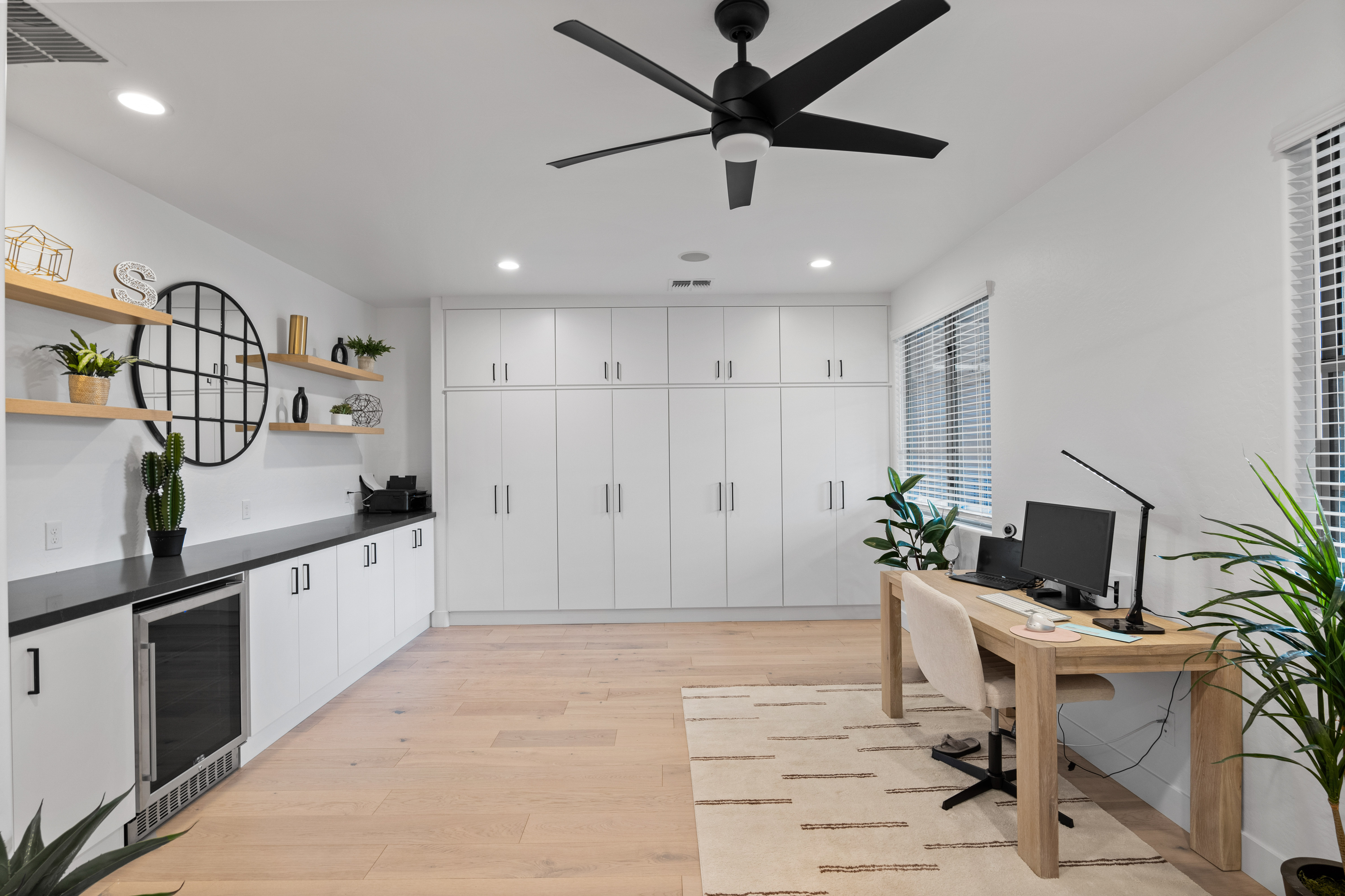 Home Bar - Storage Cabinets thumbnail 3