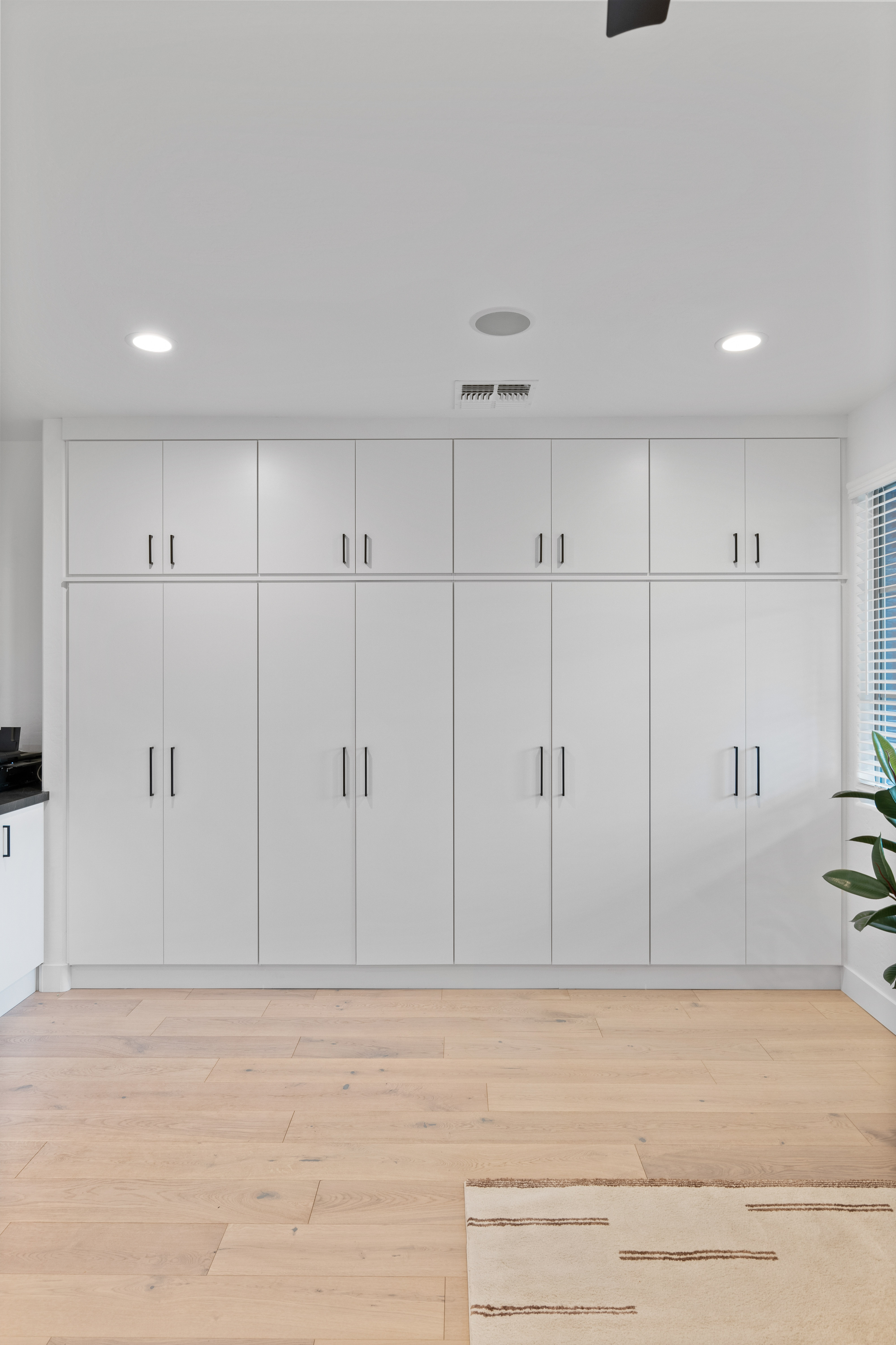 Home Bar - Storage Cabinets thumbnail 4