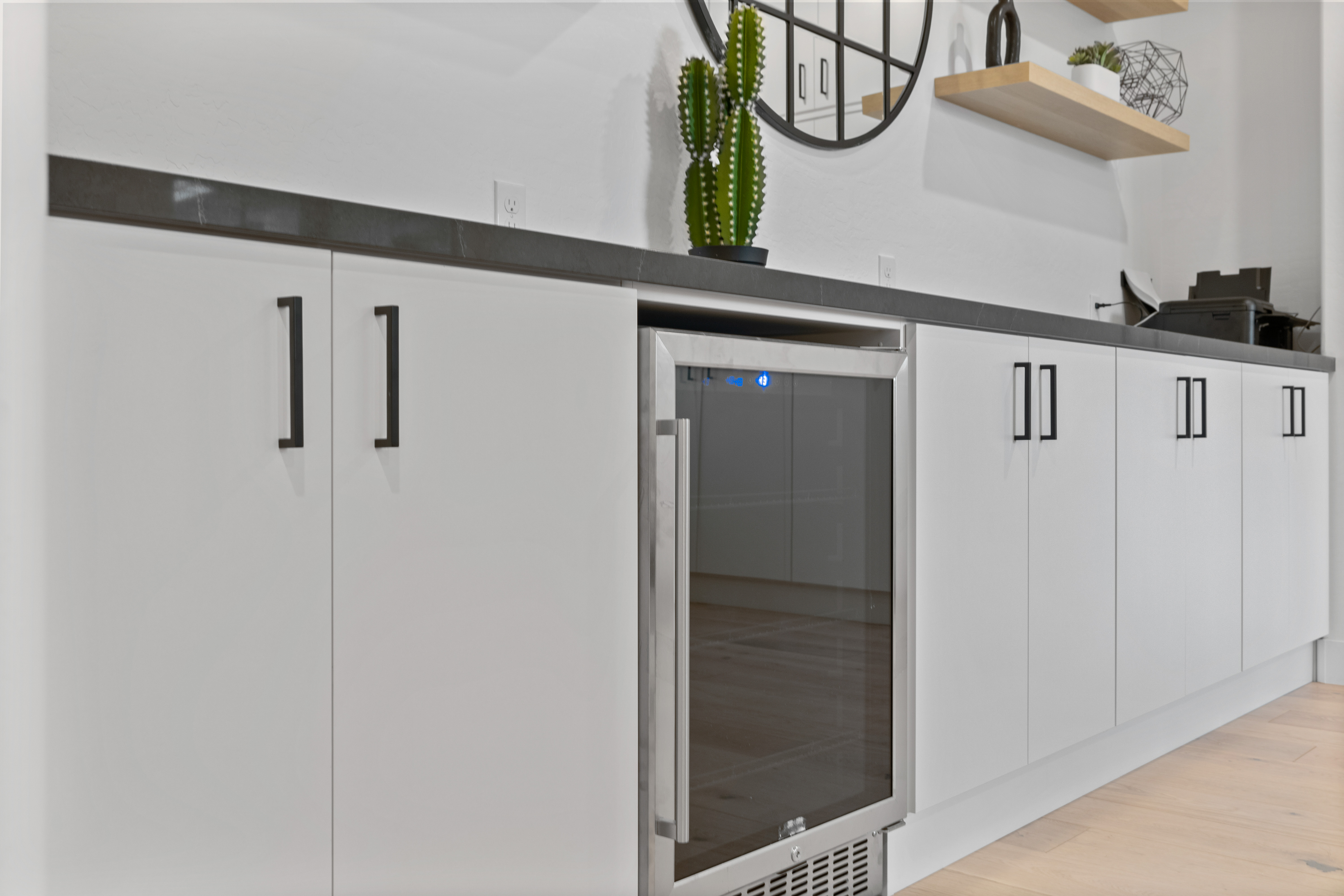 Home Bar - Storage Cabinets thumbnail 5