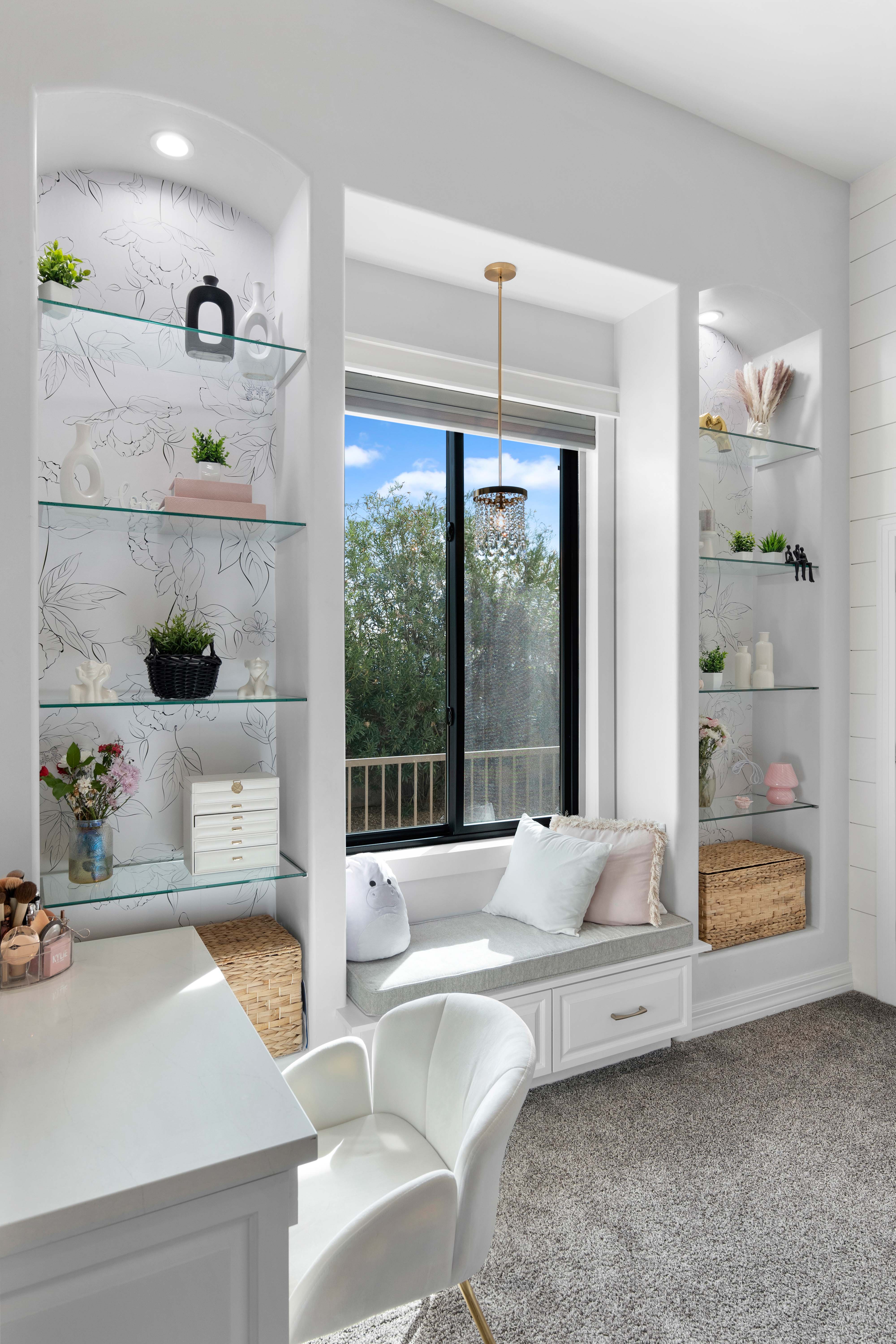 Window Bench thumbnail 4