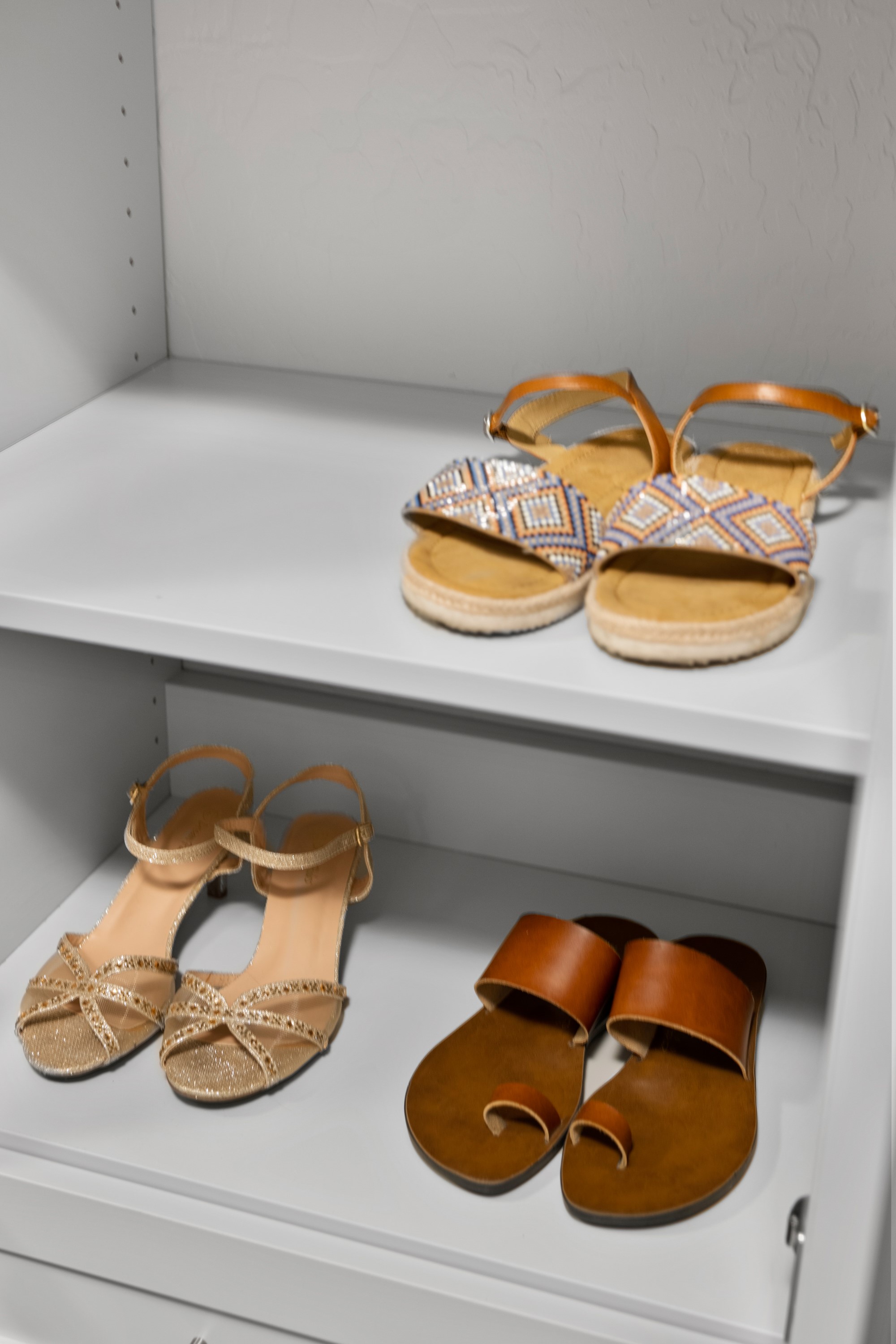 Walk-in Closet thumbnail 18