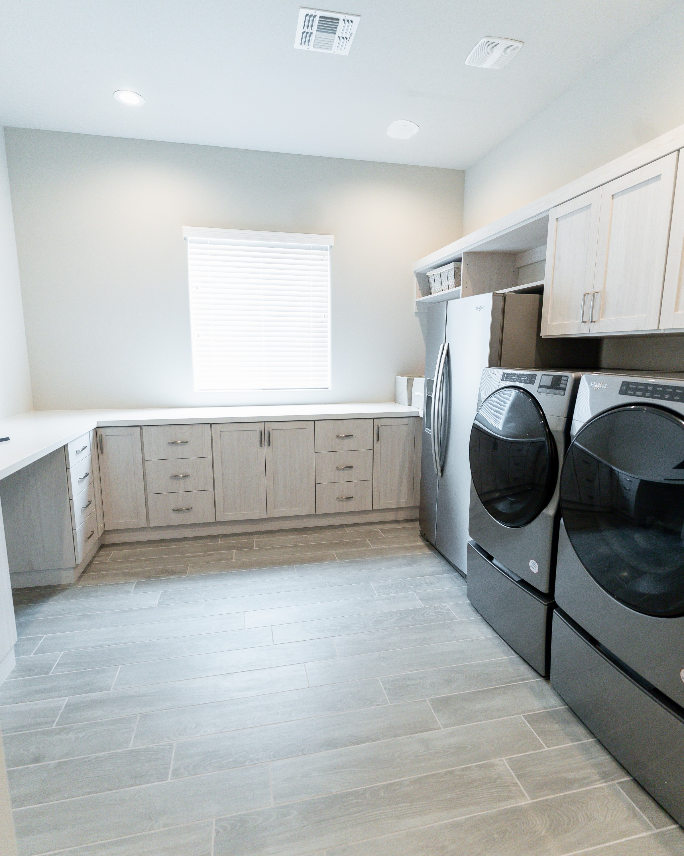 Laundry Room thumbnail 10