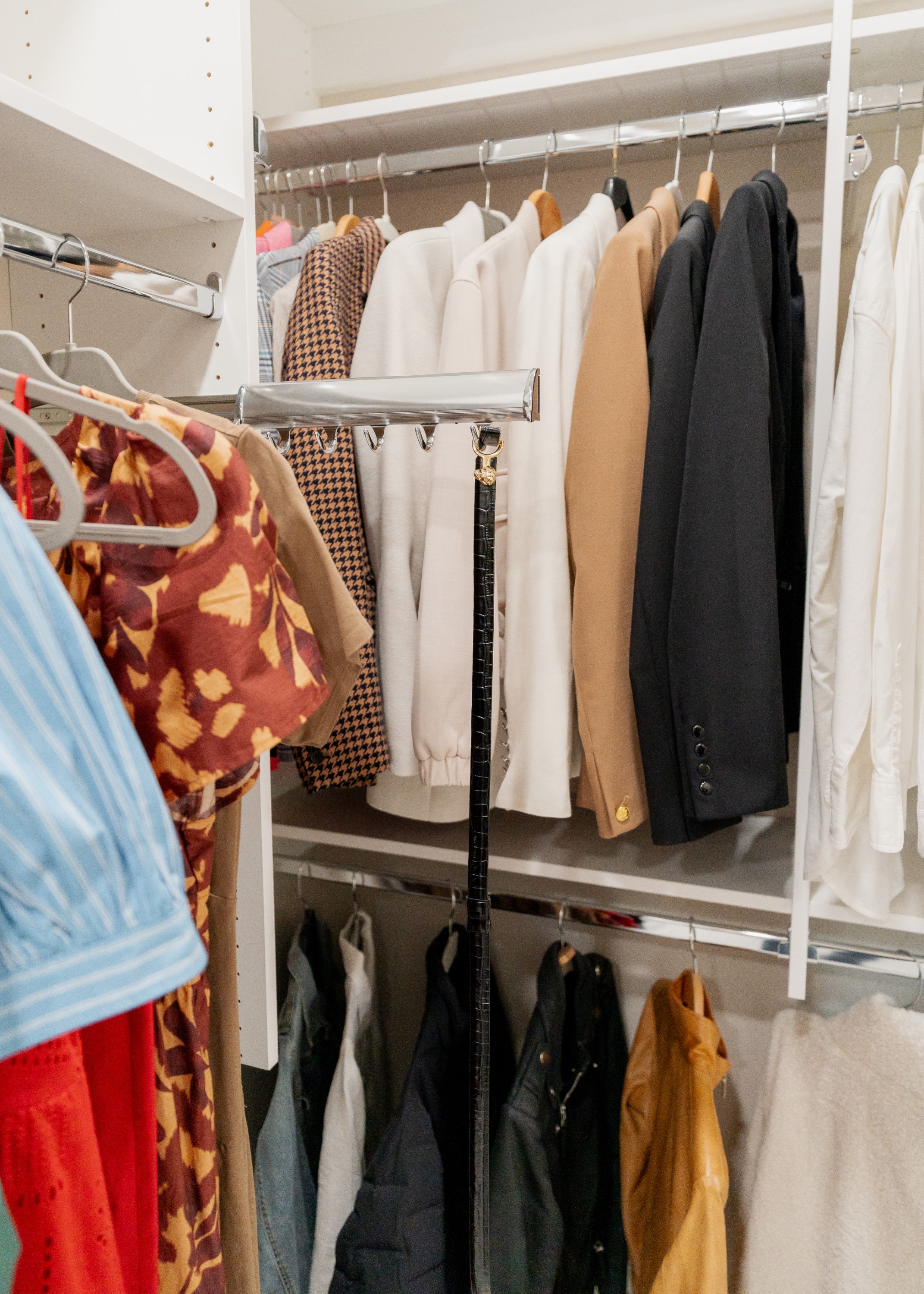 Walk-in Closet thumbnail 19