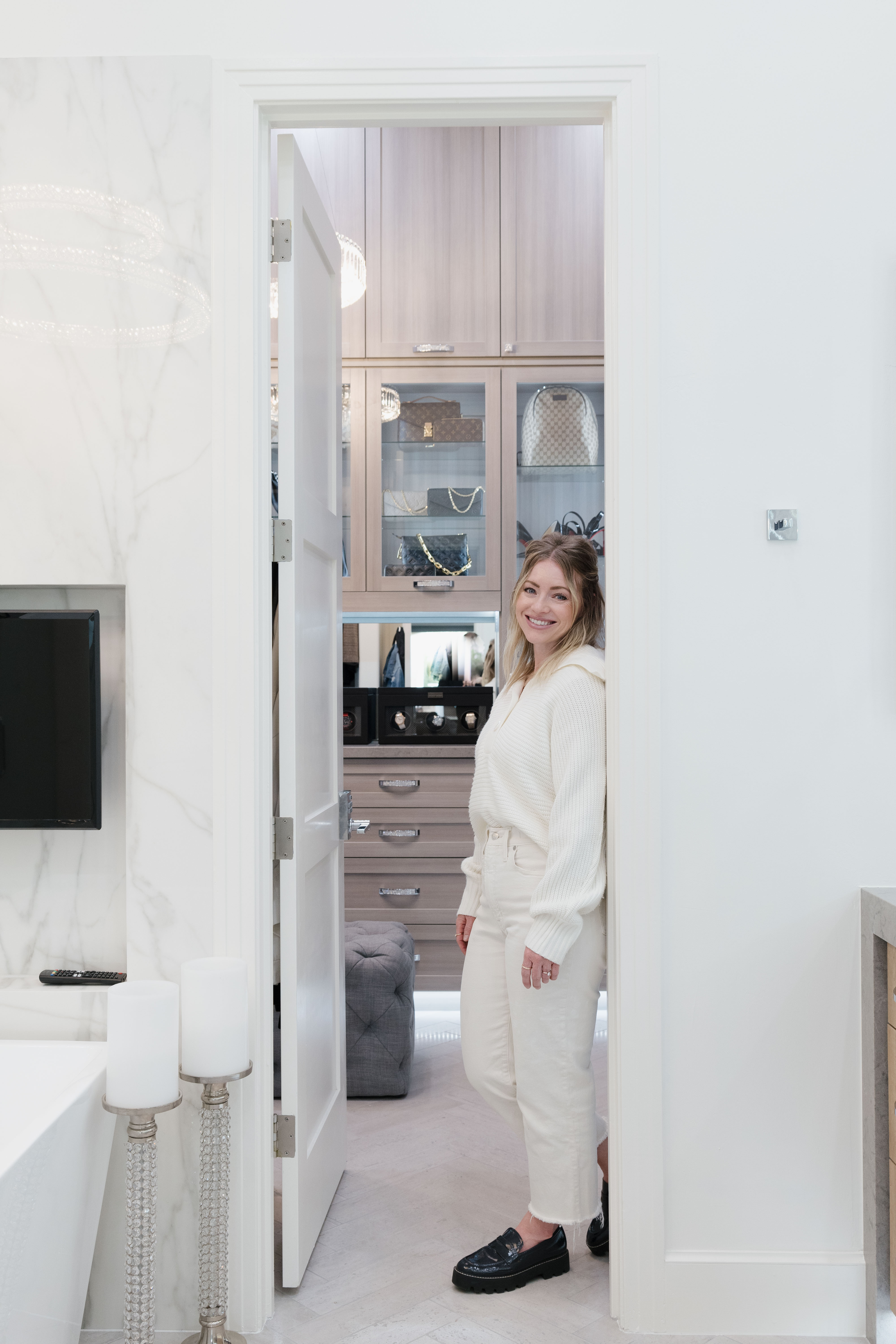 Bathroom in Summer Oak thumbnail 11