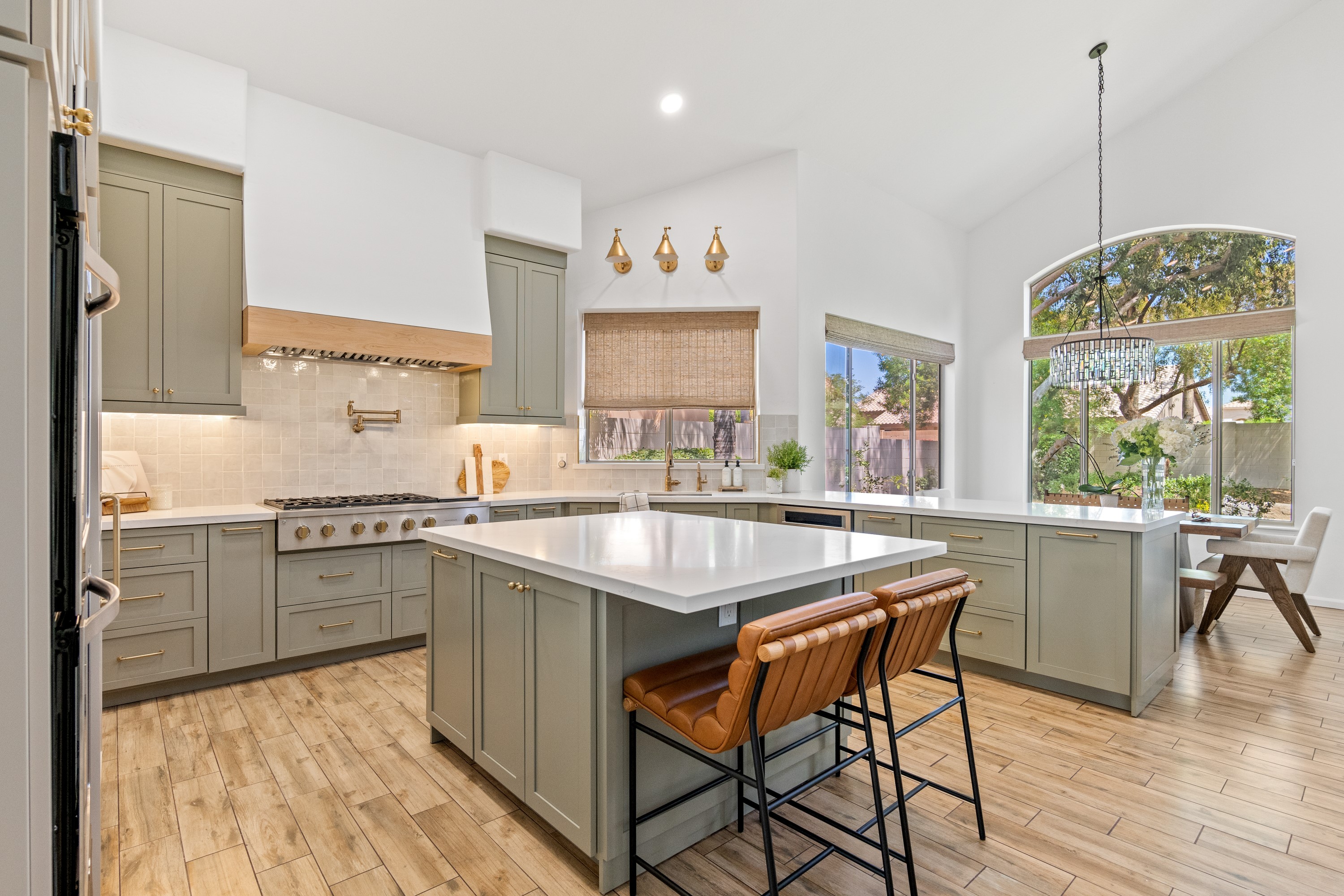 Kitchen thumbnail 2