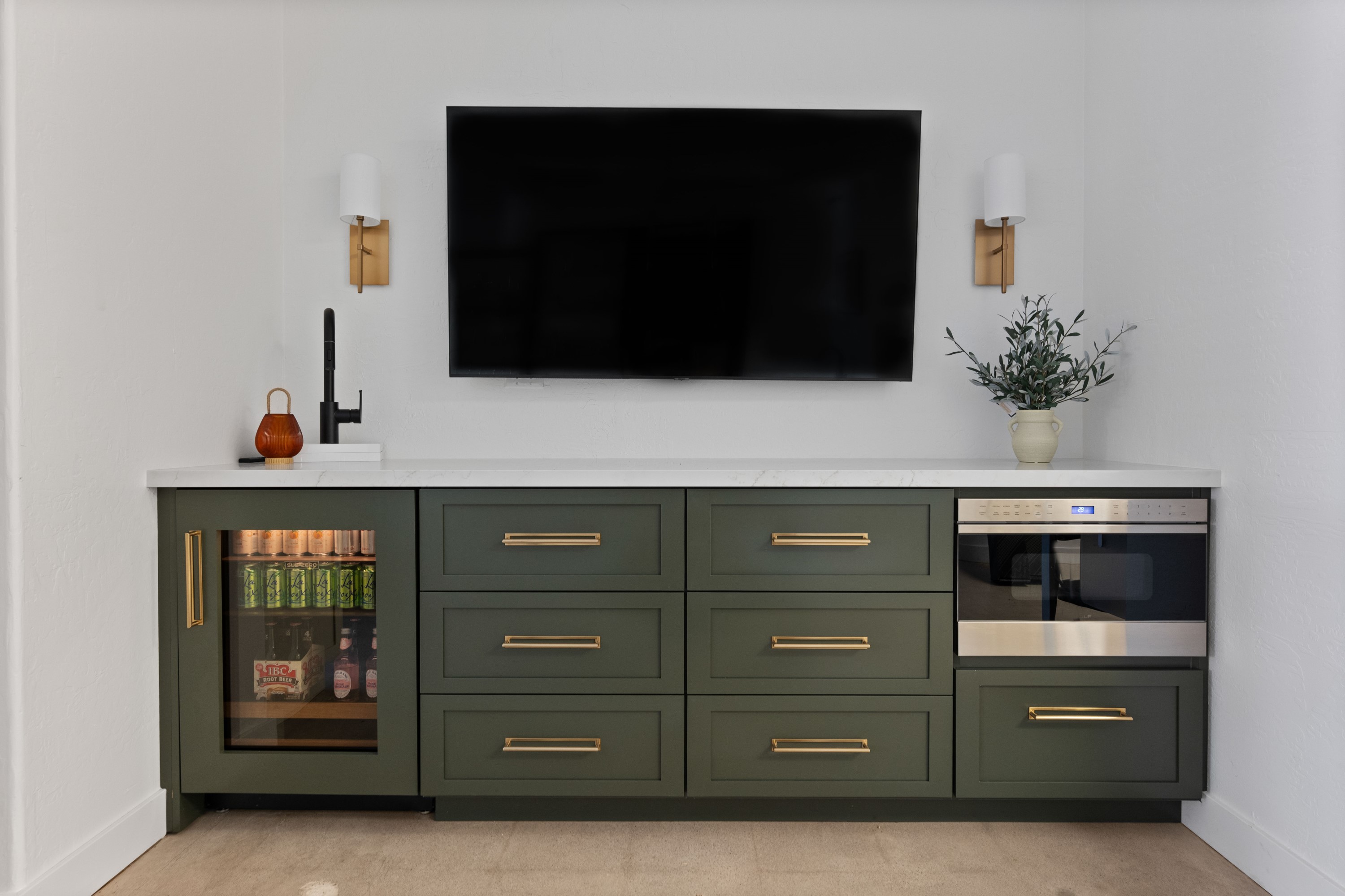 Custom Bar - image 1