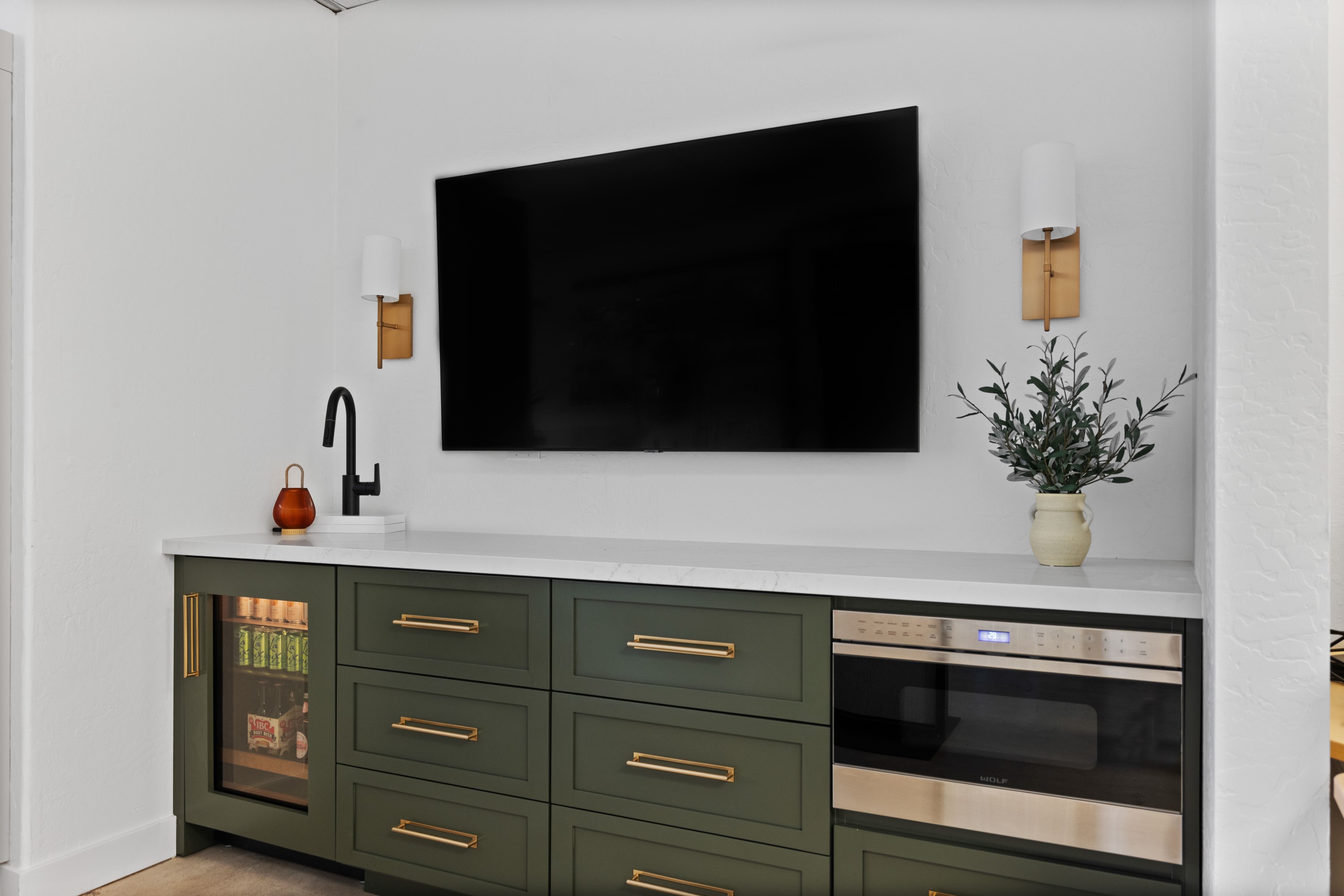 Custom Bar thumbnail 2