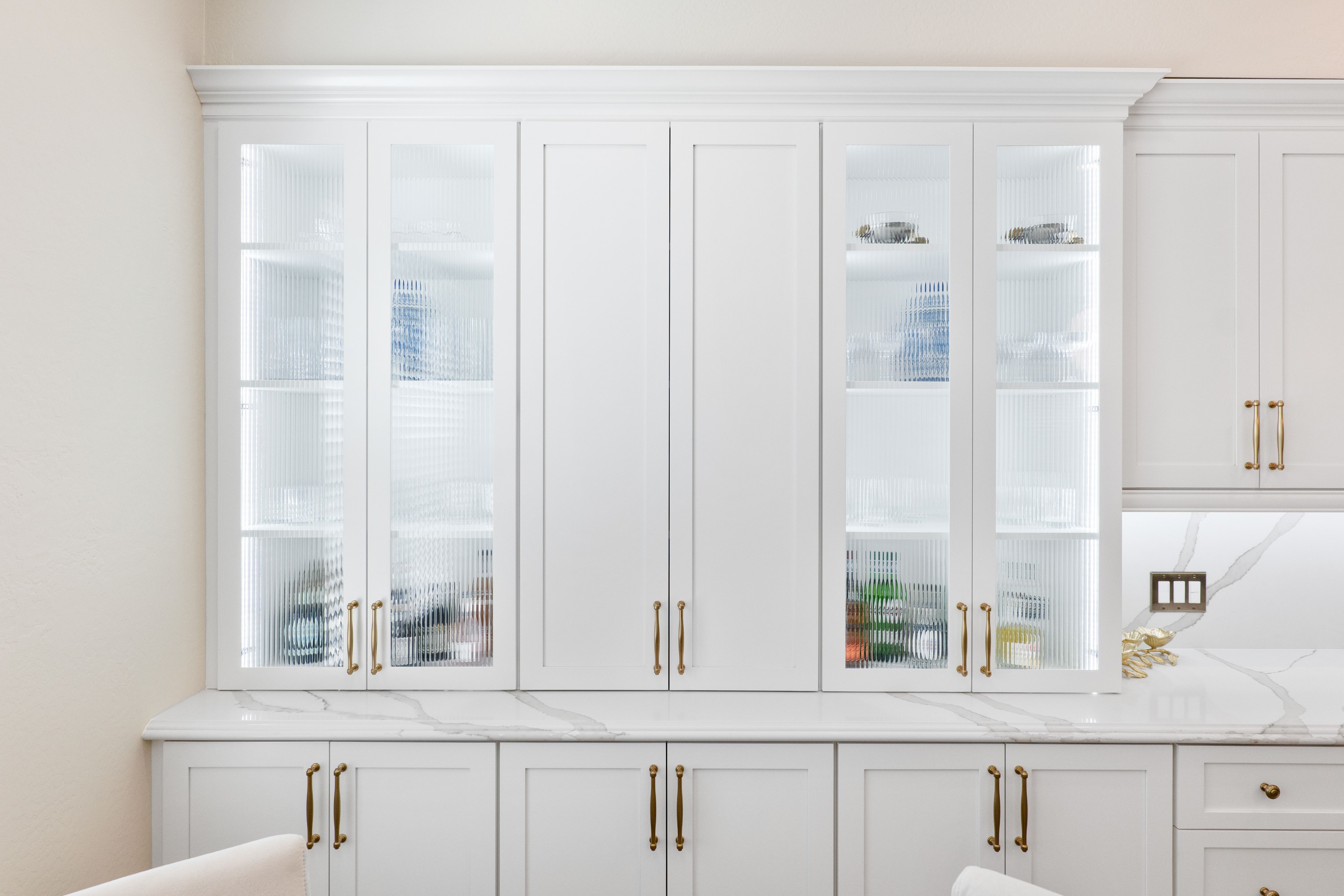 Kitchen in Winter White thumbnail 6