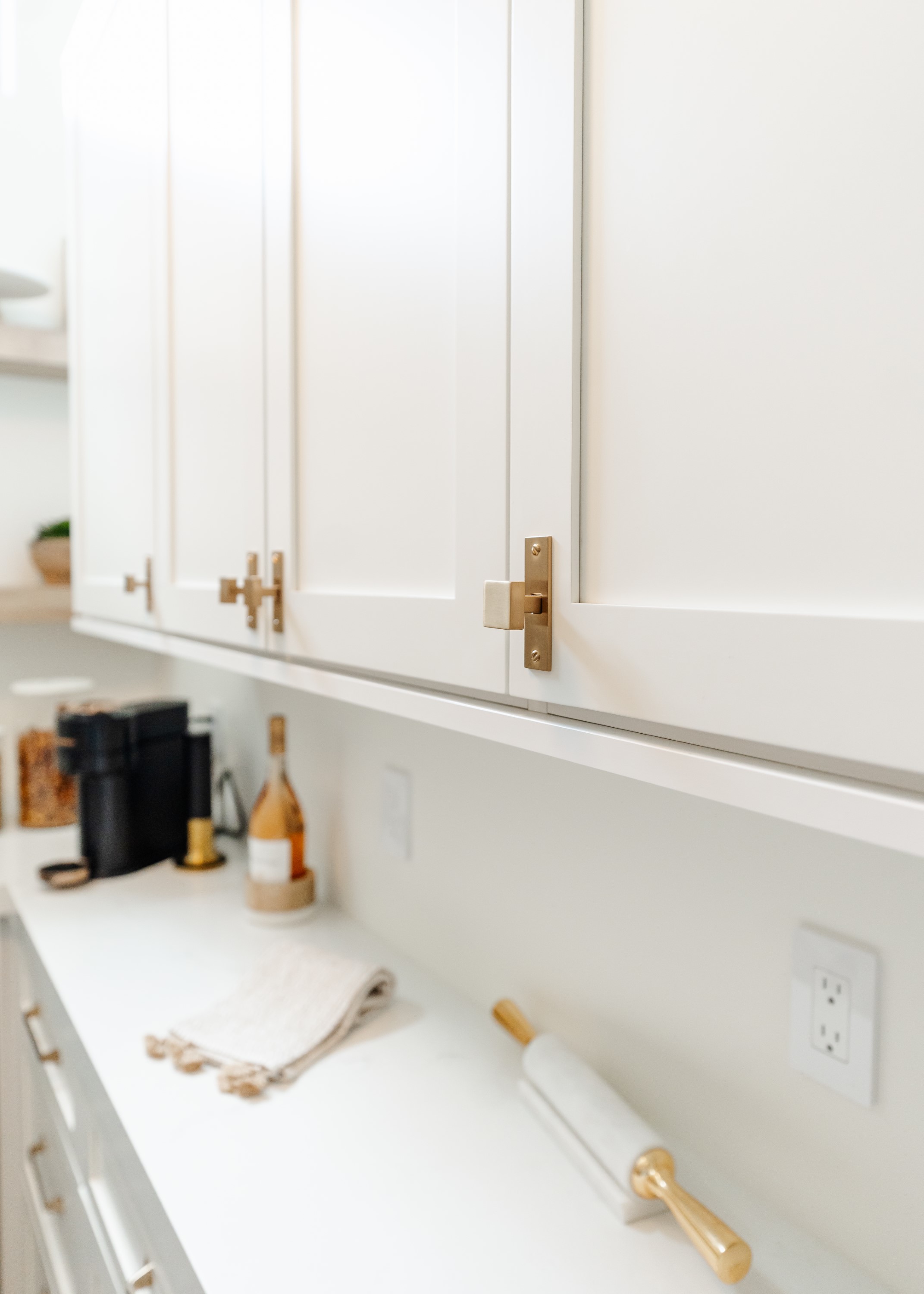 Butler's Pantry thumbnail 14
