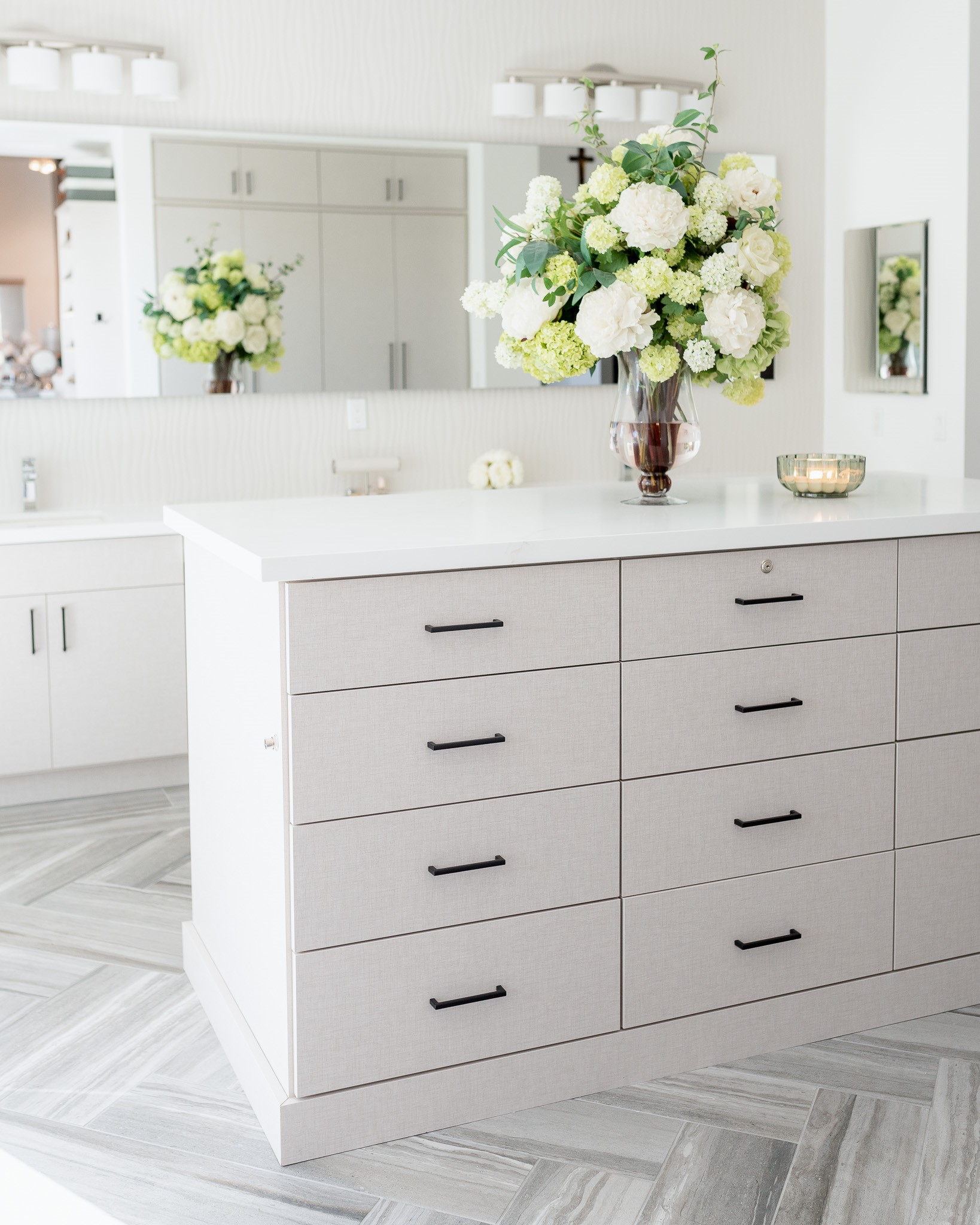 Bathroom in Chesapeake Bay thumbnail 4