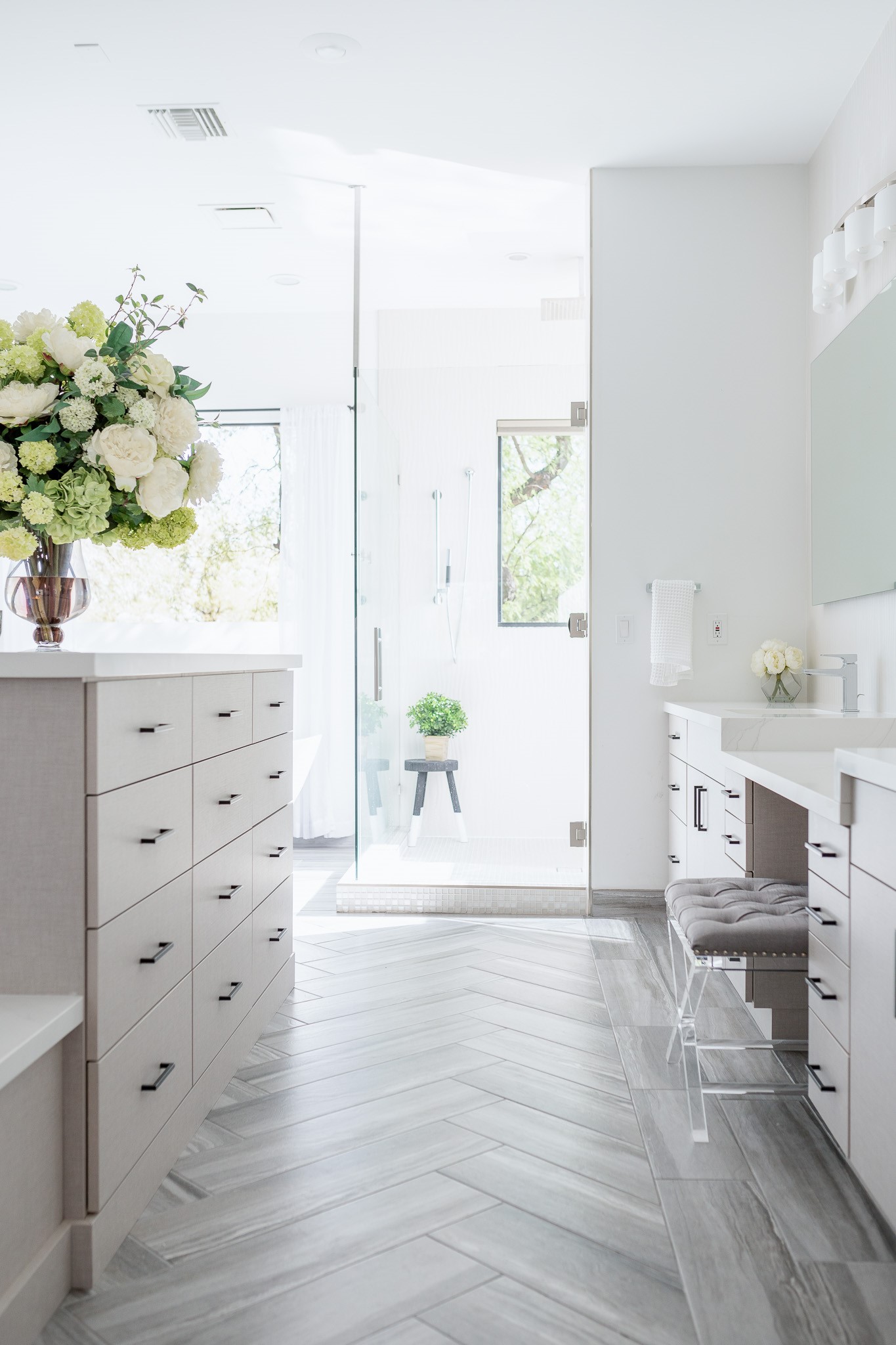 Bathroom in Chesapeake Bay thumbnail 9