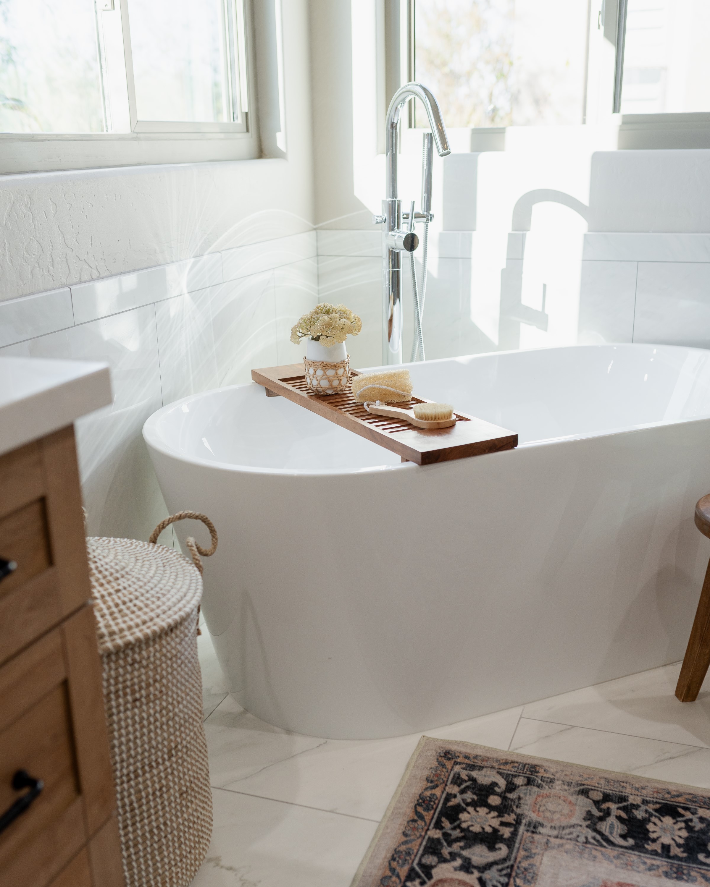 Bathroom in Summer Oak thumbnail 3