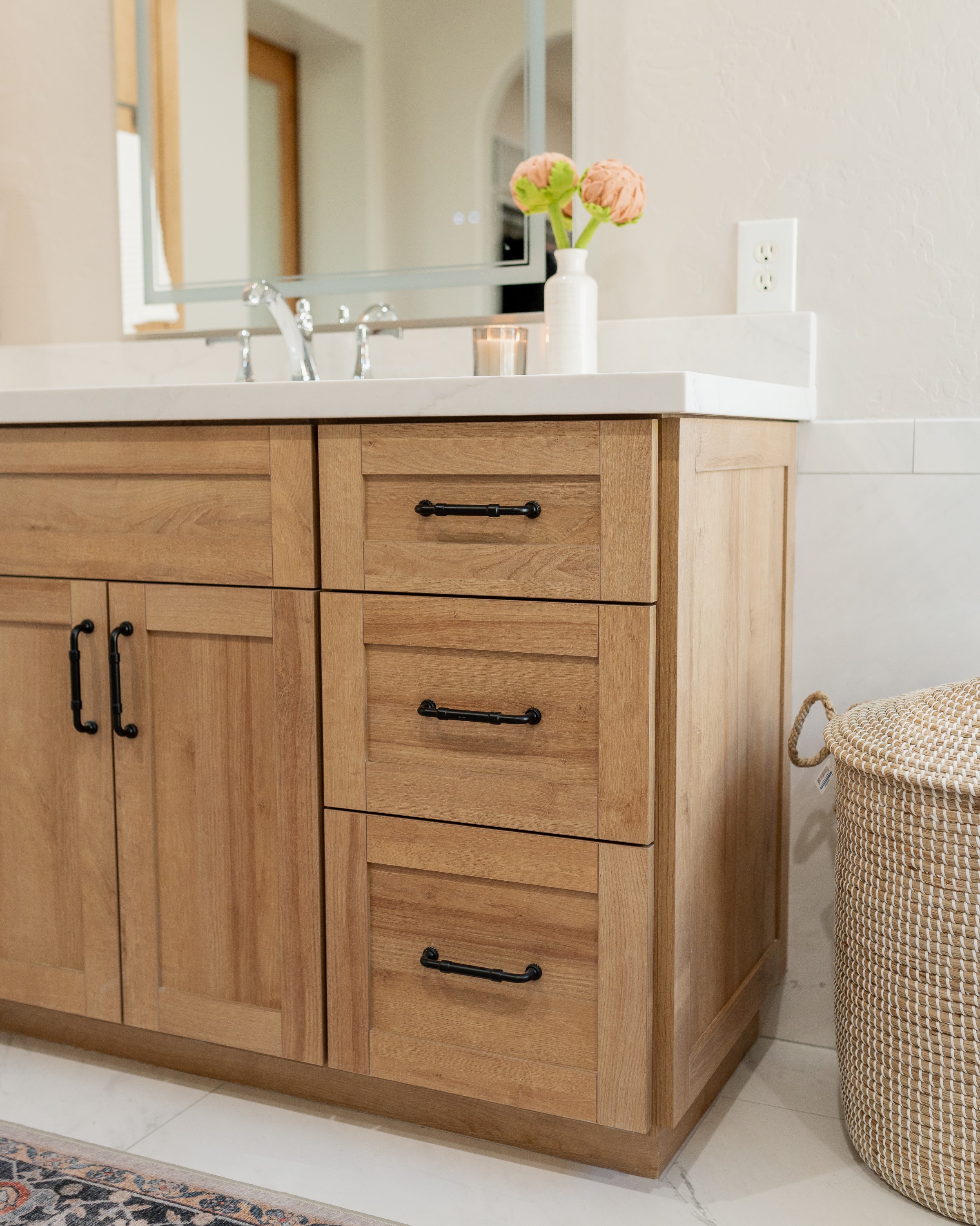 Bathroom in Summer Oak thumbnail 8