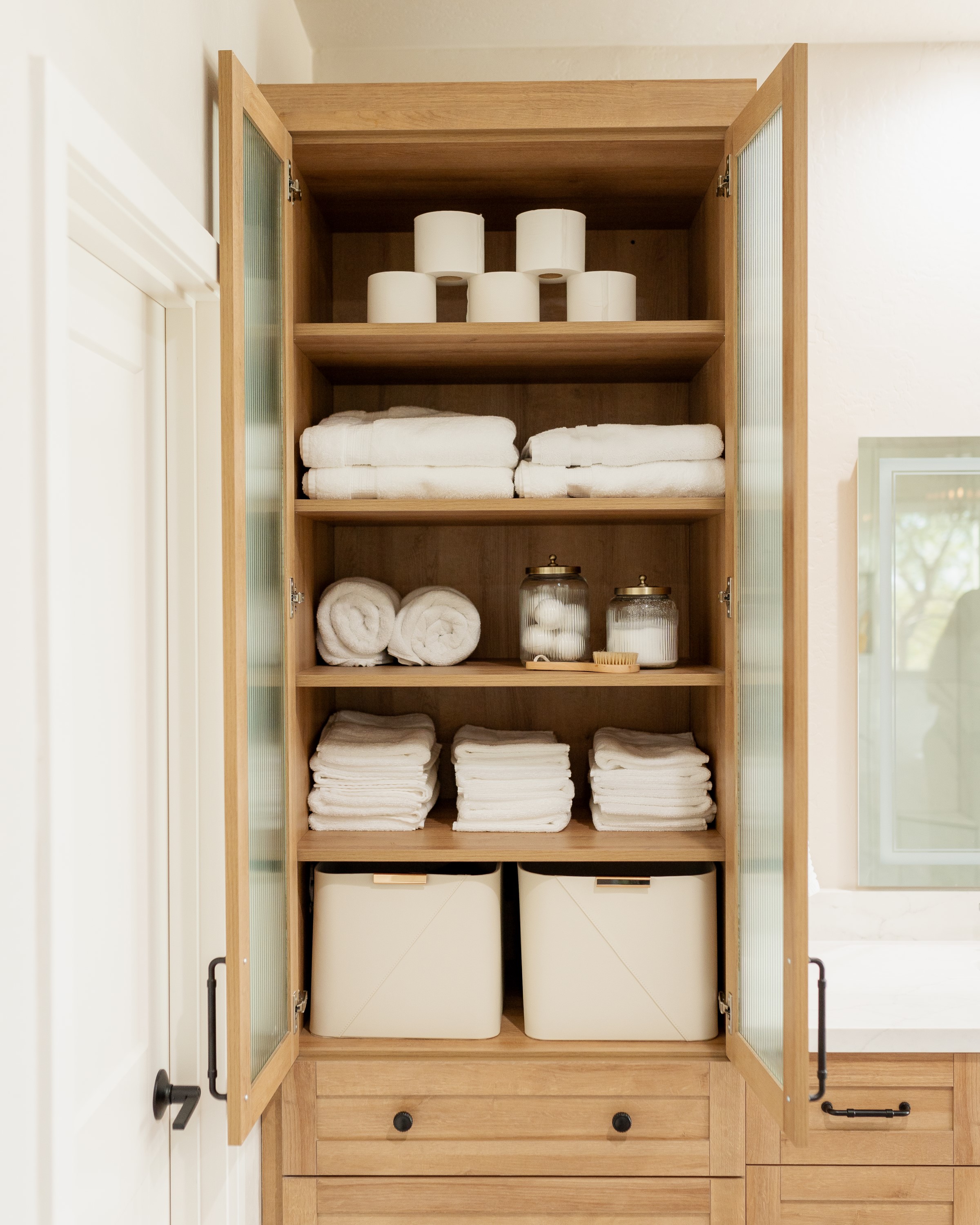 Bathroom in Summer Oak thumbnail 24
