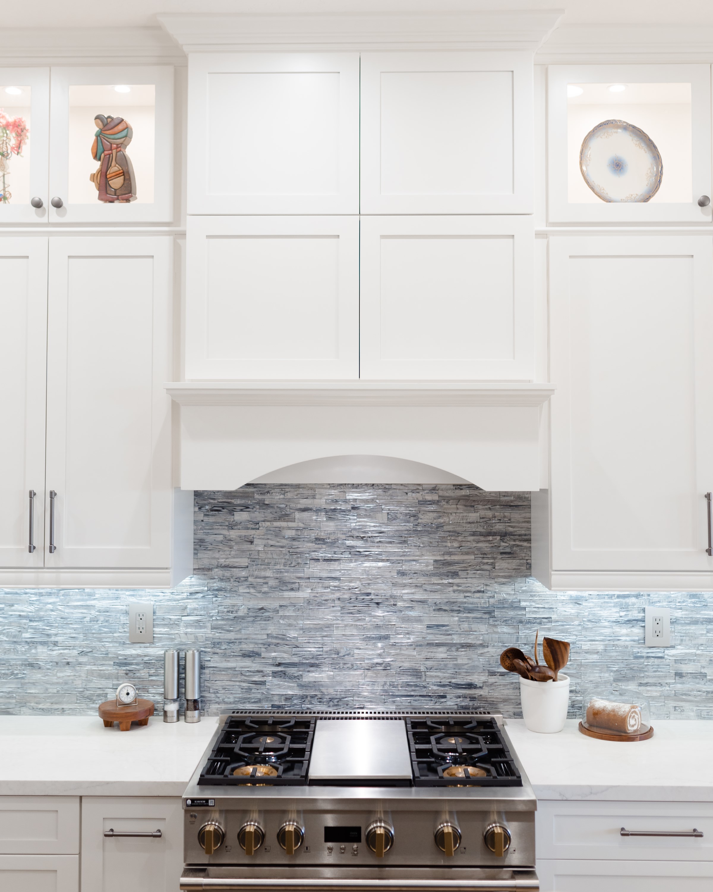 Kitchen with Island thumbnail 38