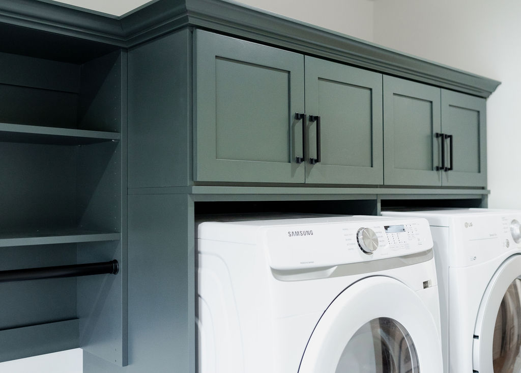 Forest Laundry Room thumbnail 6