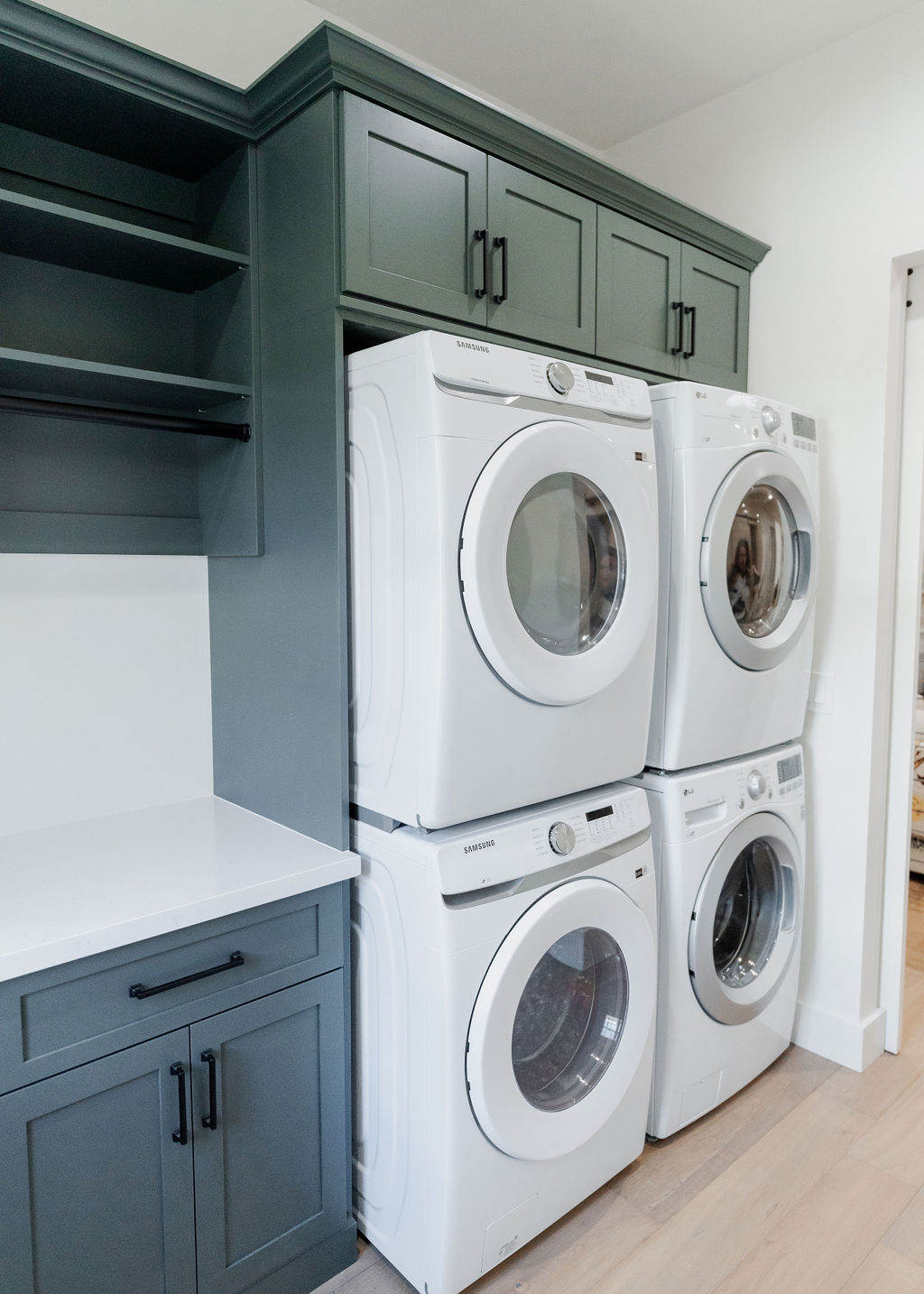 Forest Laundry Room thumbnail 8