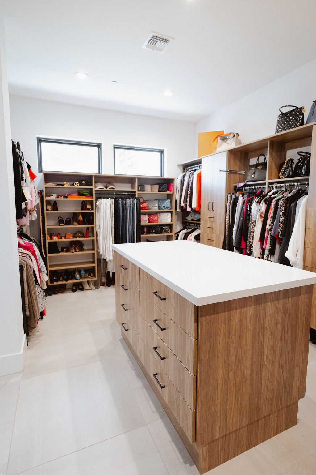 Woodgrain Closet Upgrade thumbnail 7