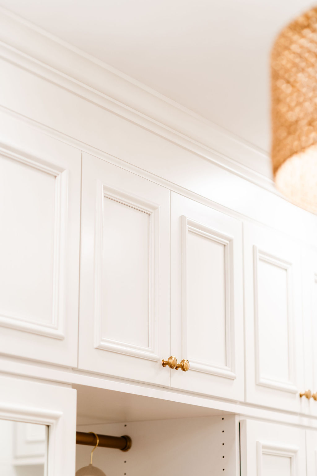 Mirrored Door Walk In Closet thumbnail 2