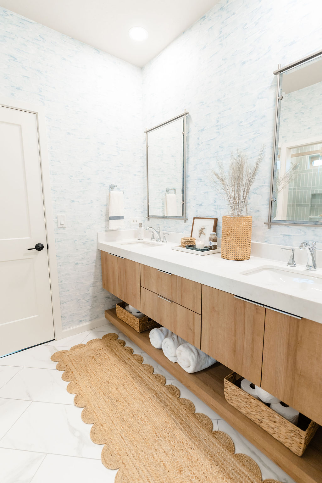 Luxury Summer Oak Bathroom - image 1