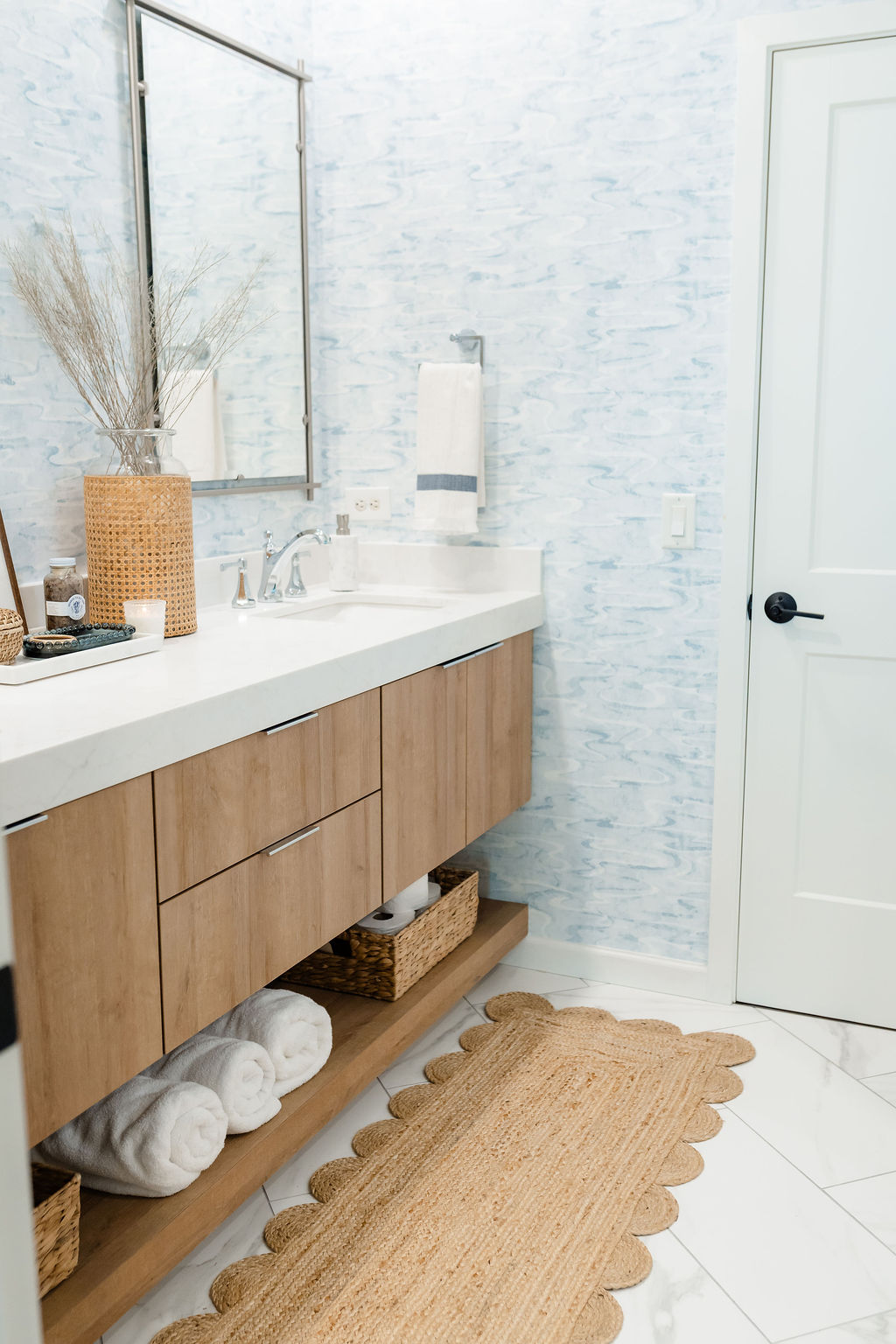 Luxury Summer Oak Bathroom thumbnail 8