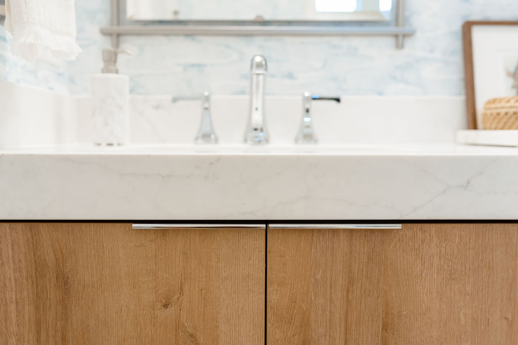 Luxury Summer Oak Bathroom thumbnail 10