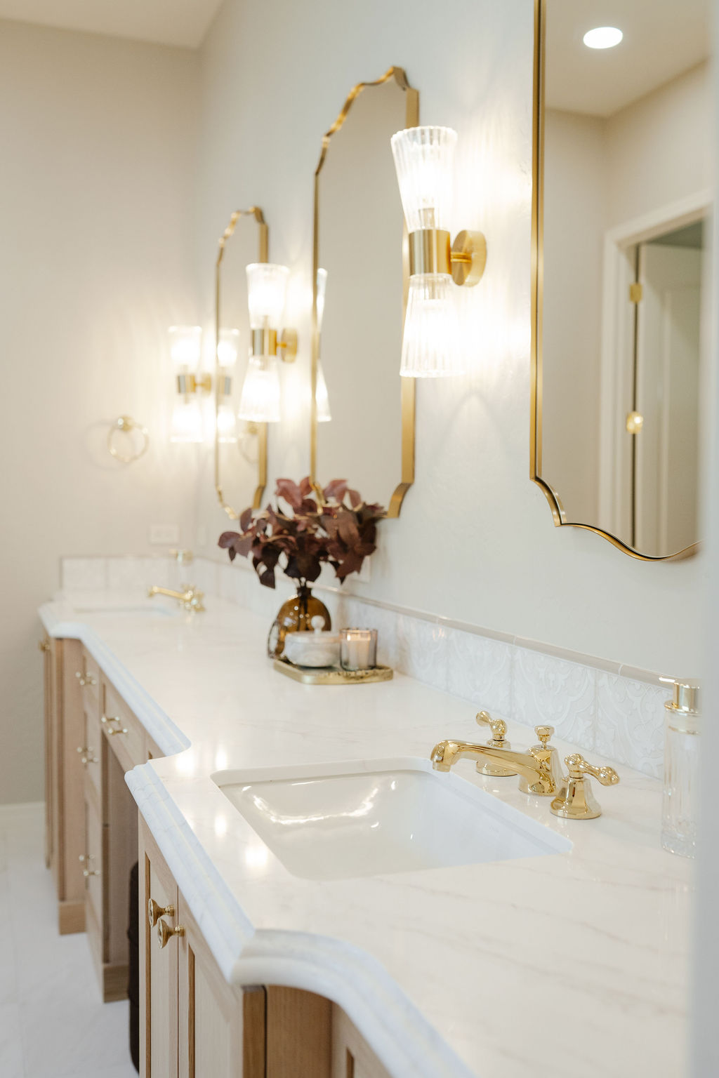 Gold Accent Bathroom thumbnail 4