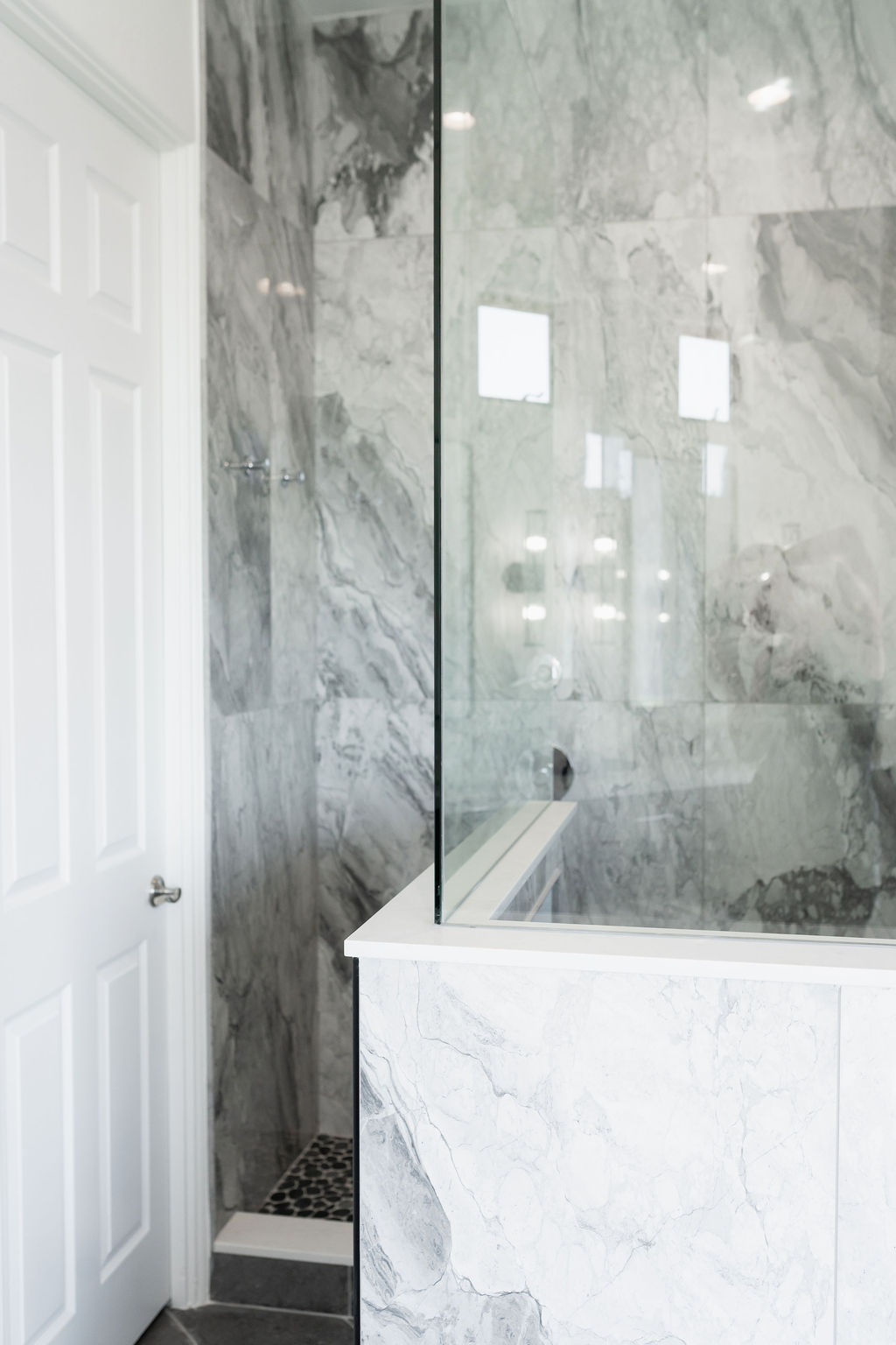 Modern Spa Day Bathroom thumbnail 3