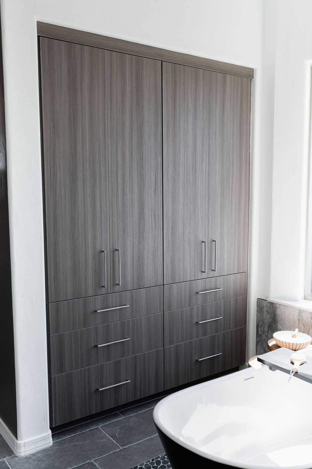 Modern Spa Day Bathroom thumbnail 10