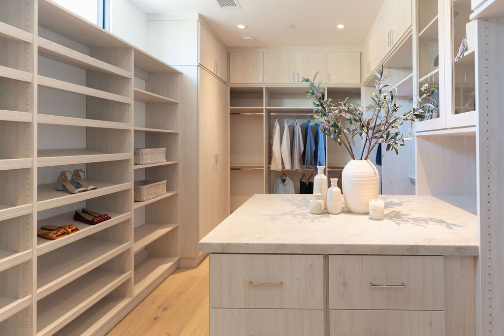 Shoe Lover’s Closet thumbnail 6