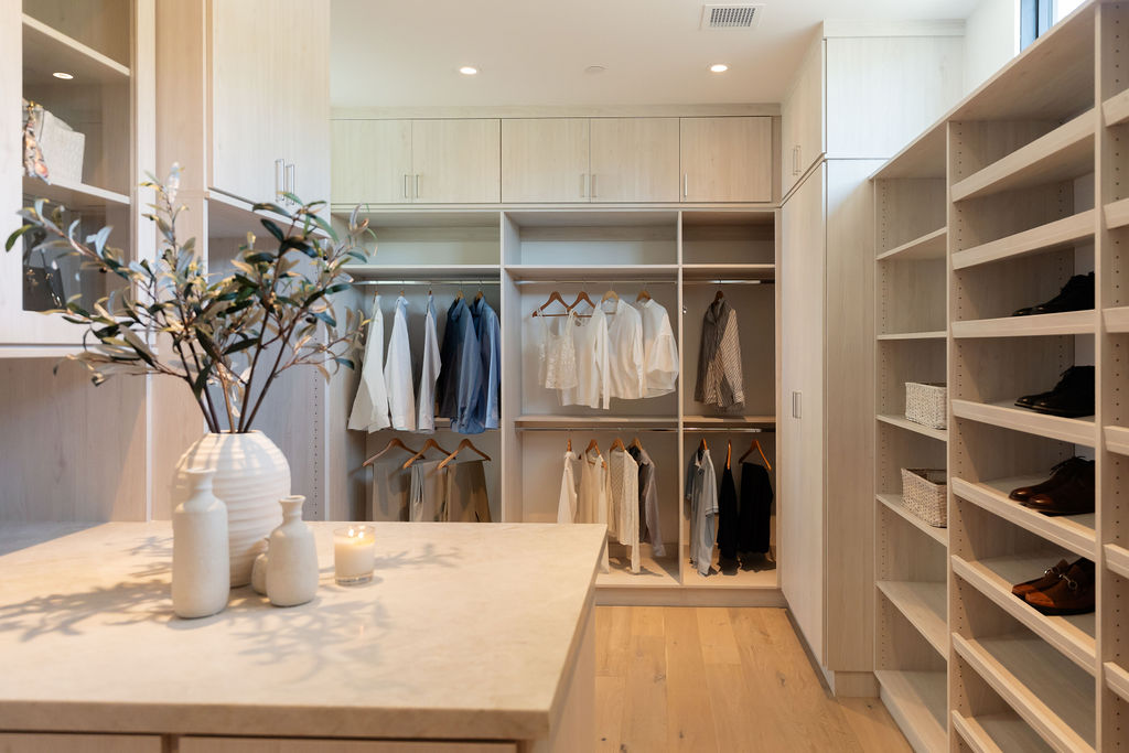 Shoe Lover’s Closet thumbnail 12