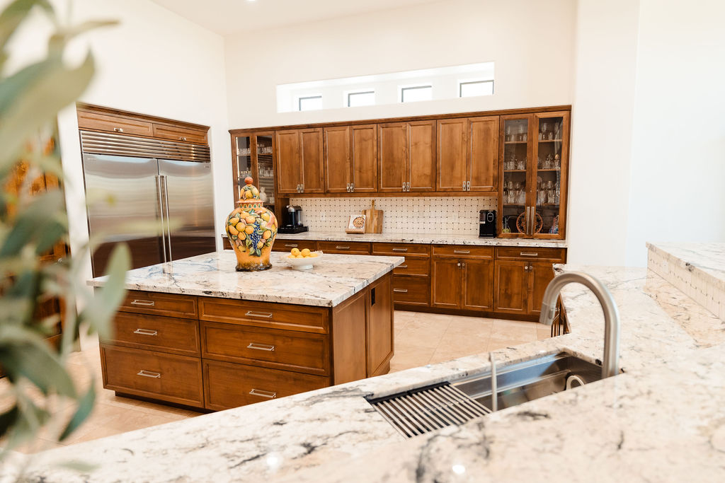 Tuscan Traditional Kitchen thumbnail 18